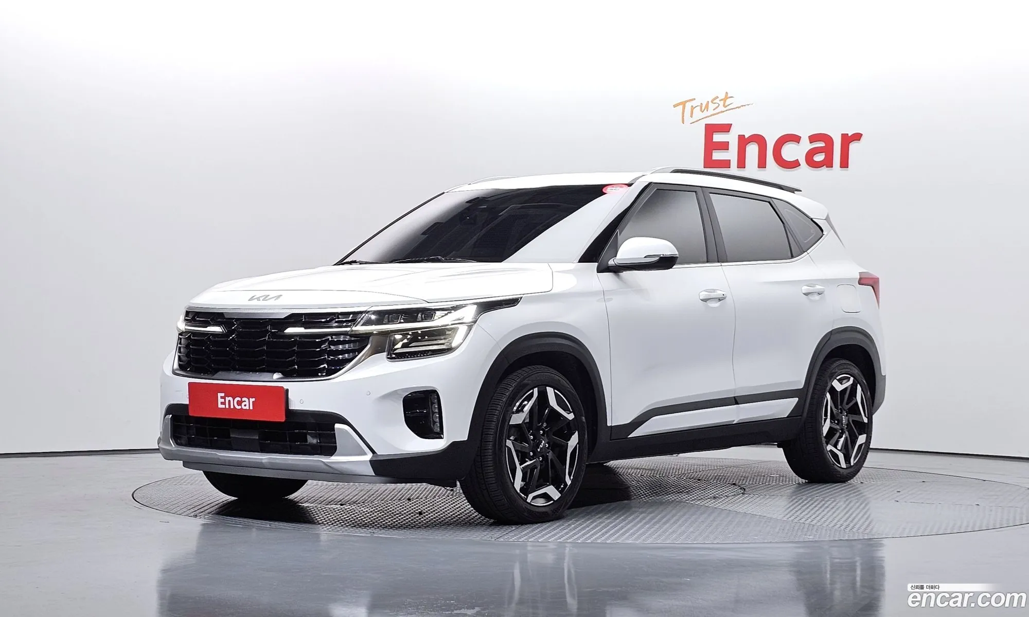 Kia Seltos 2023 — 14