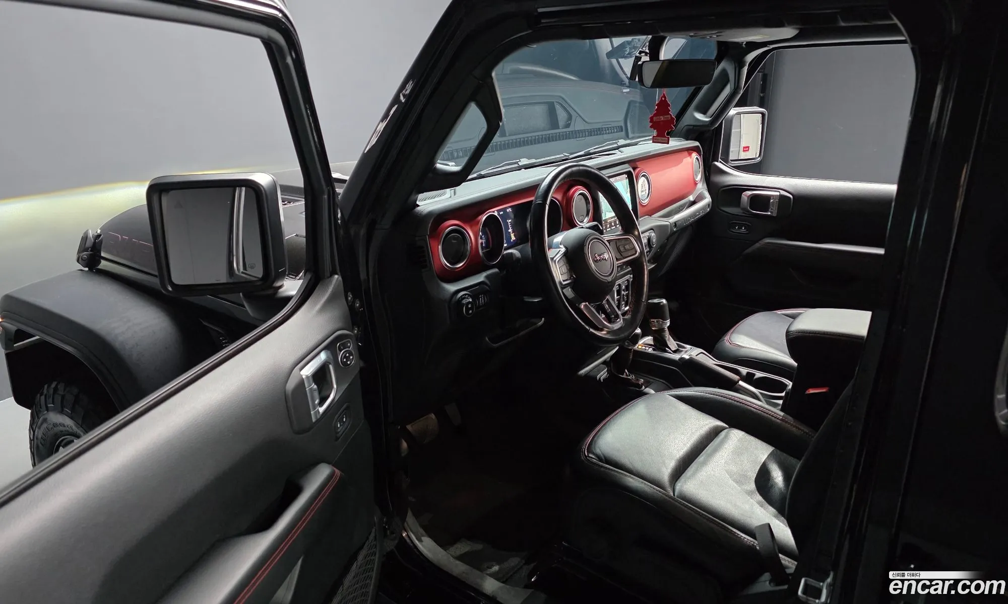 Jeep Wrangler 2020 — 15