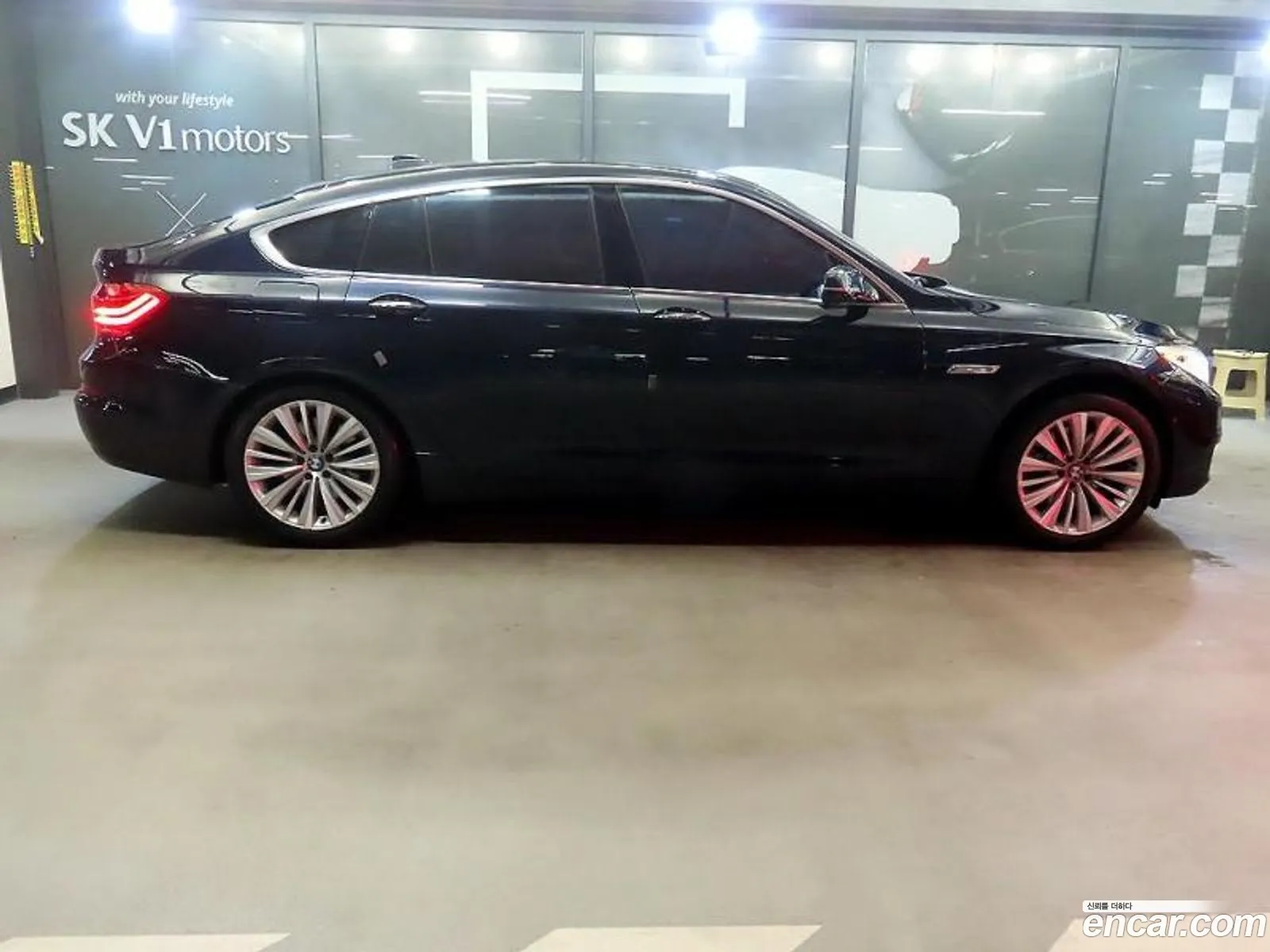 BMW 5 Series GT 2014 — 13