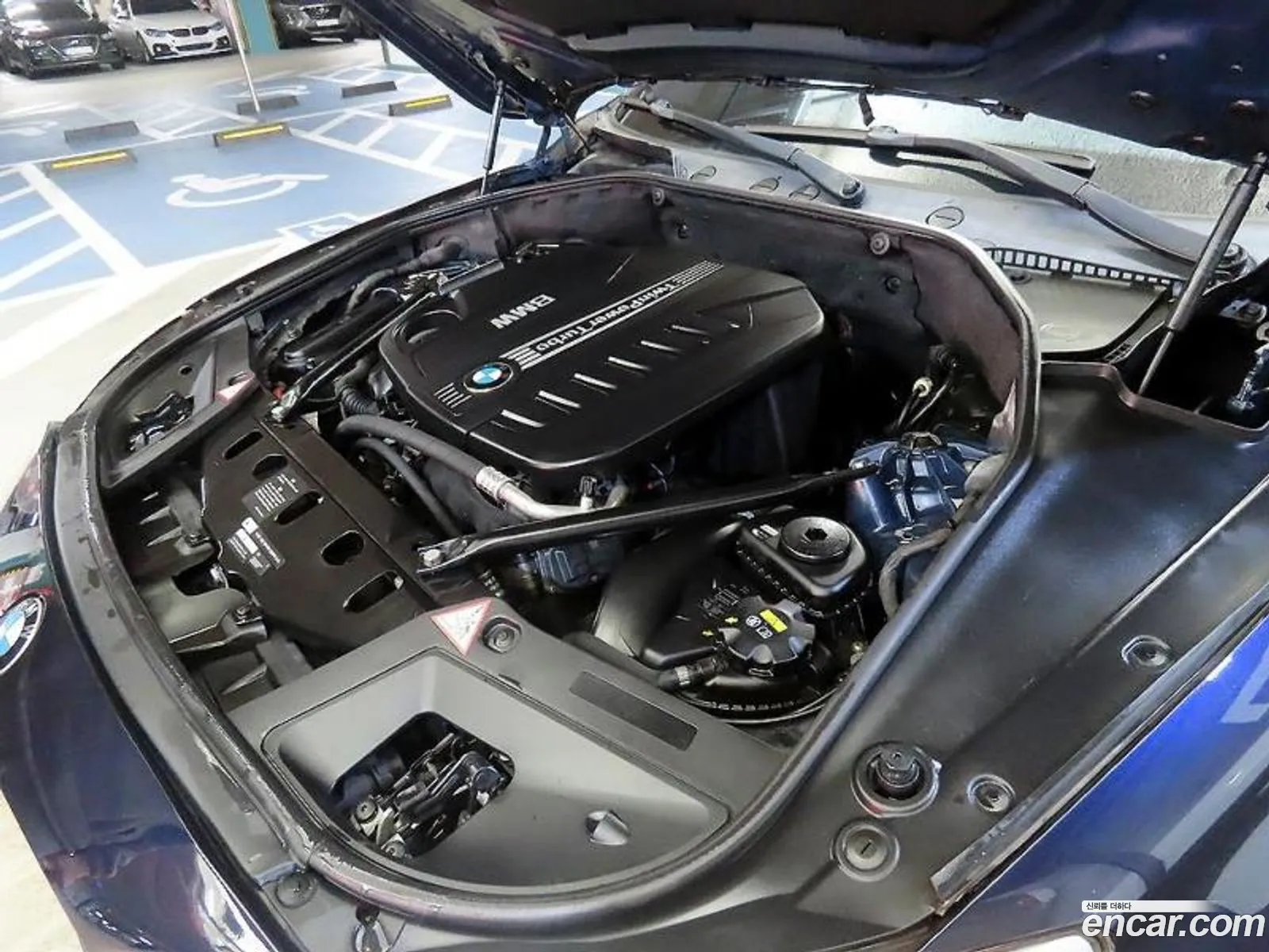 BMW 5 Series GT 2014 — 16
