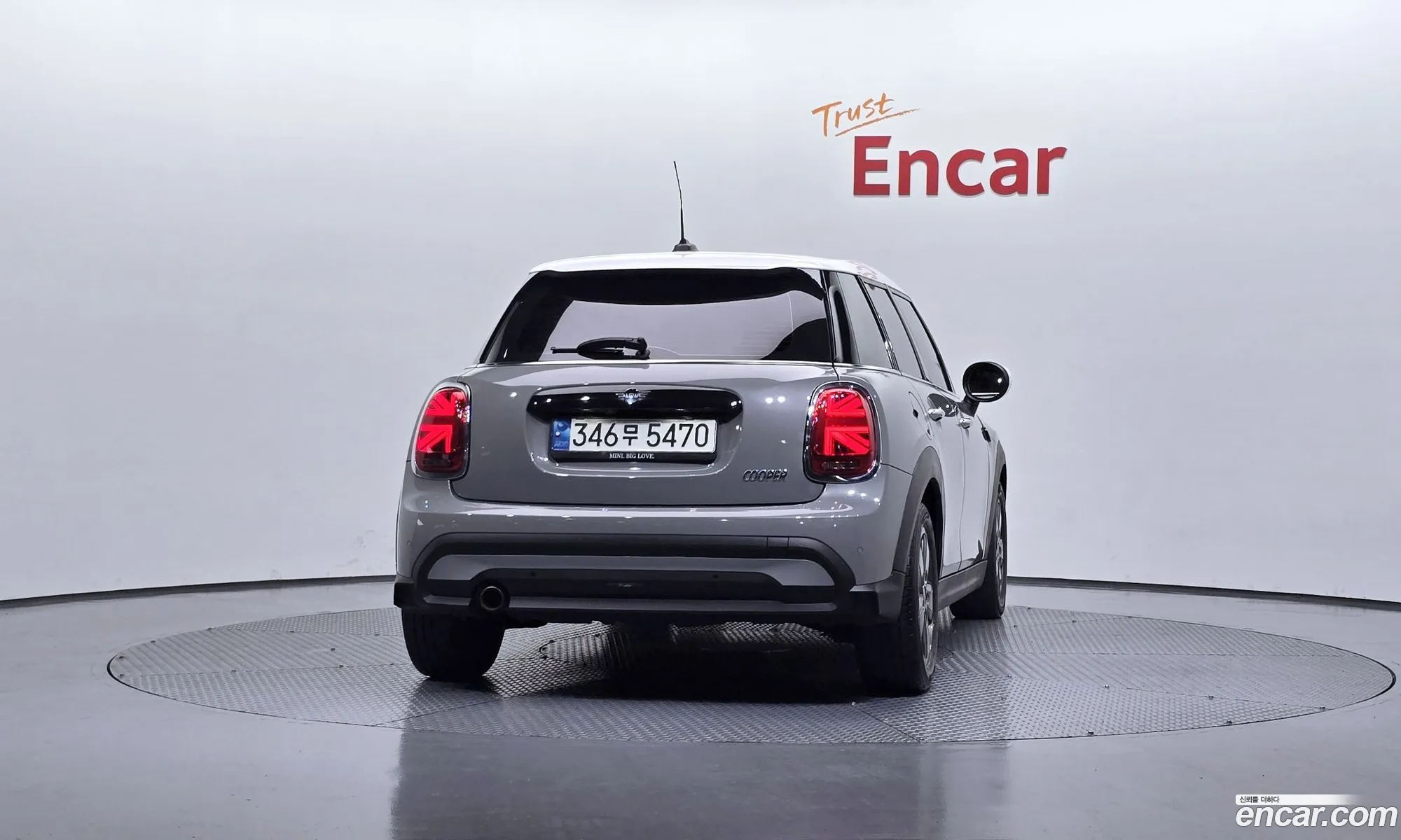 Mini Cooper 2021 — 3