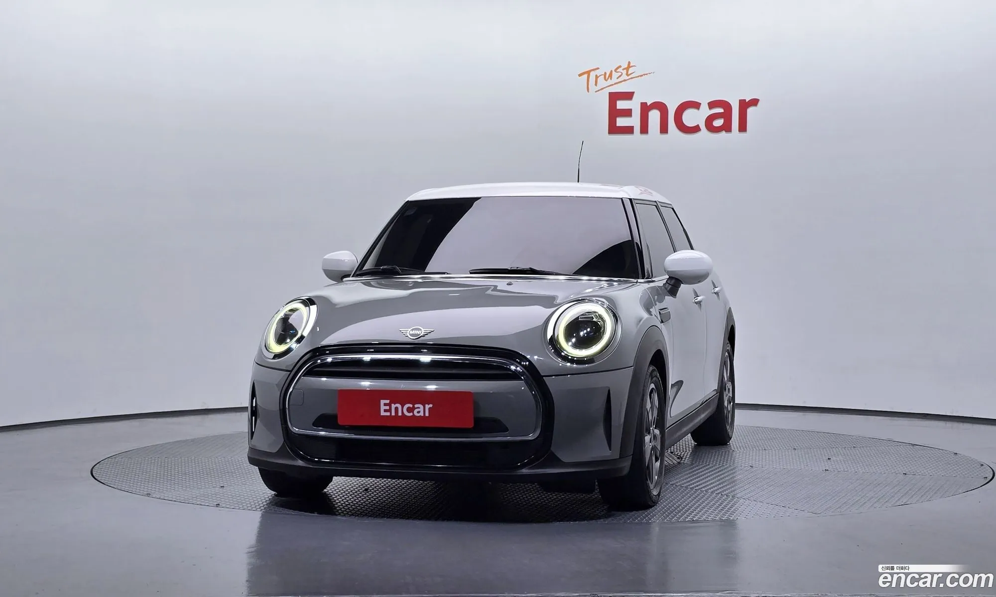Mini Cooper 2021 — 18