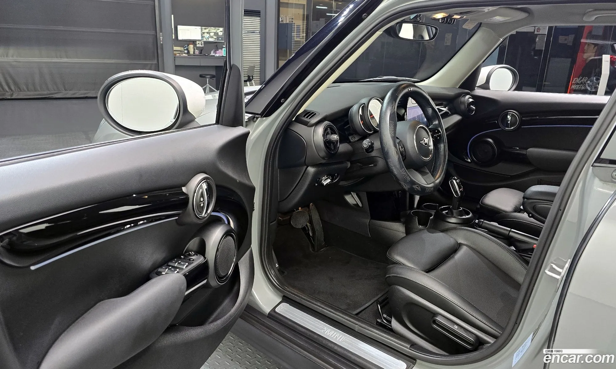 Mini Cooper 2021 — 15