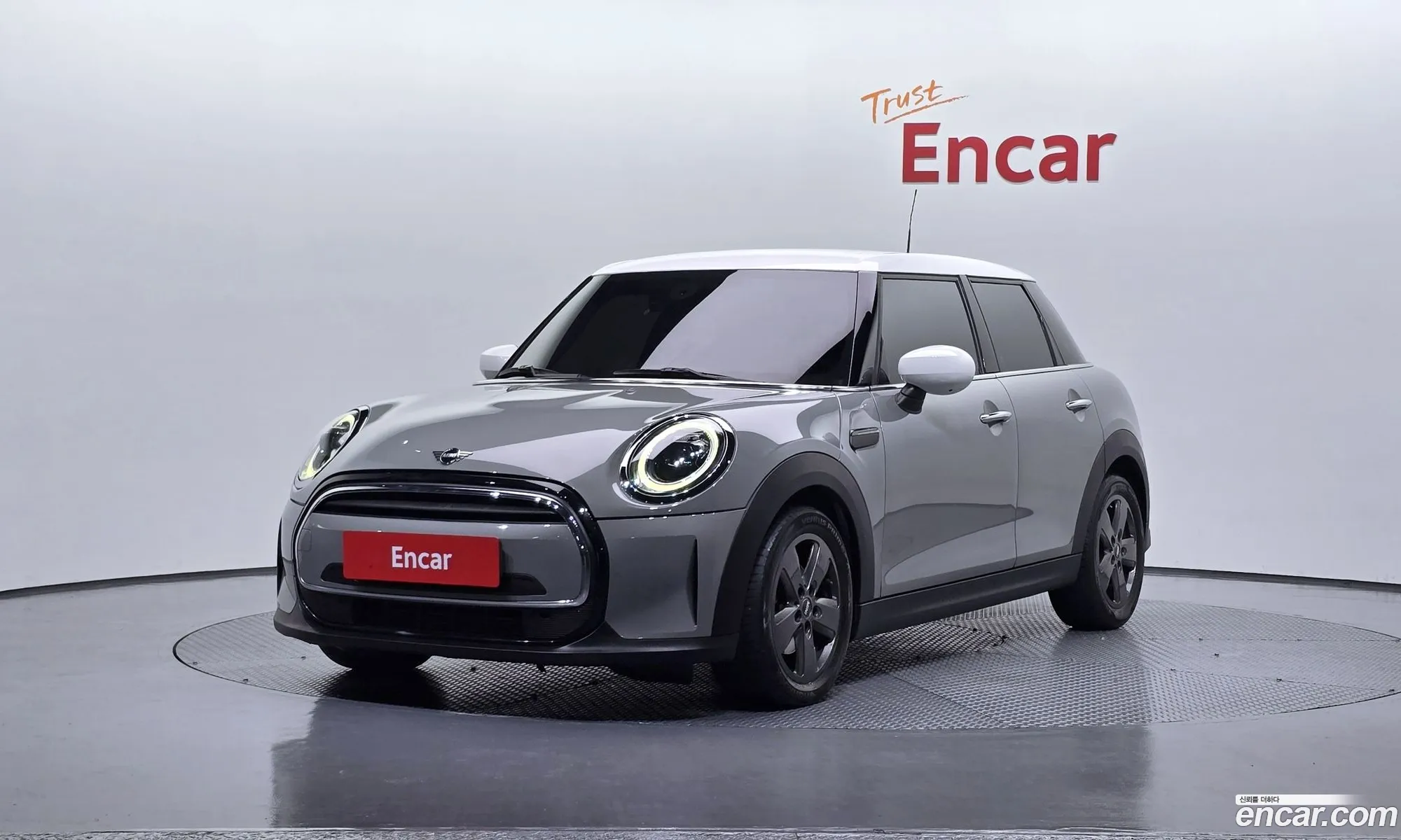 Mini Cooper 2021 — 16