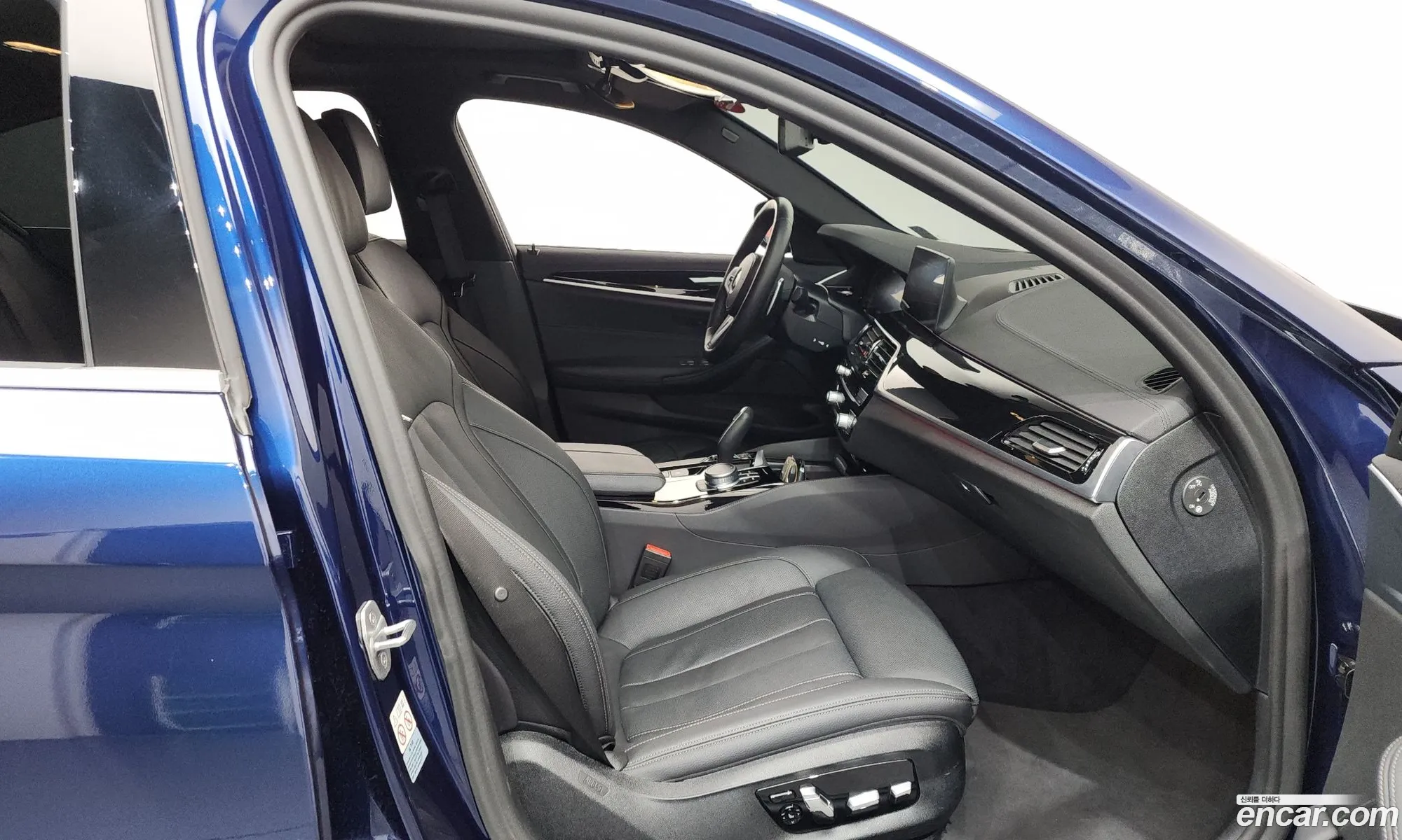 BMW 5 Series 2020 — 18