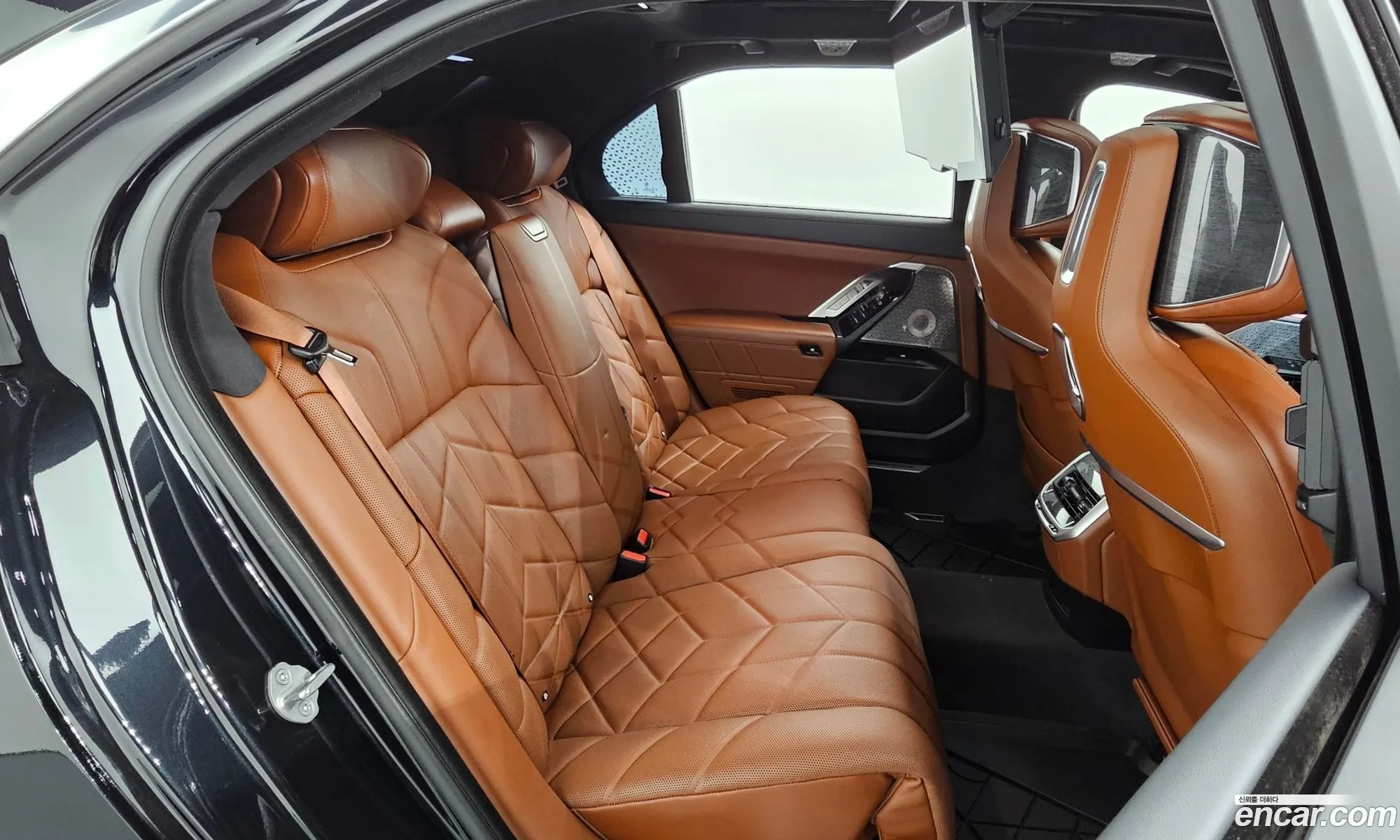 BMW 7 Series 2023 — 17