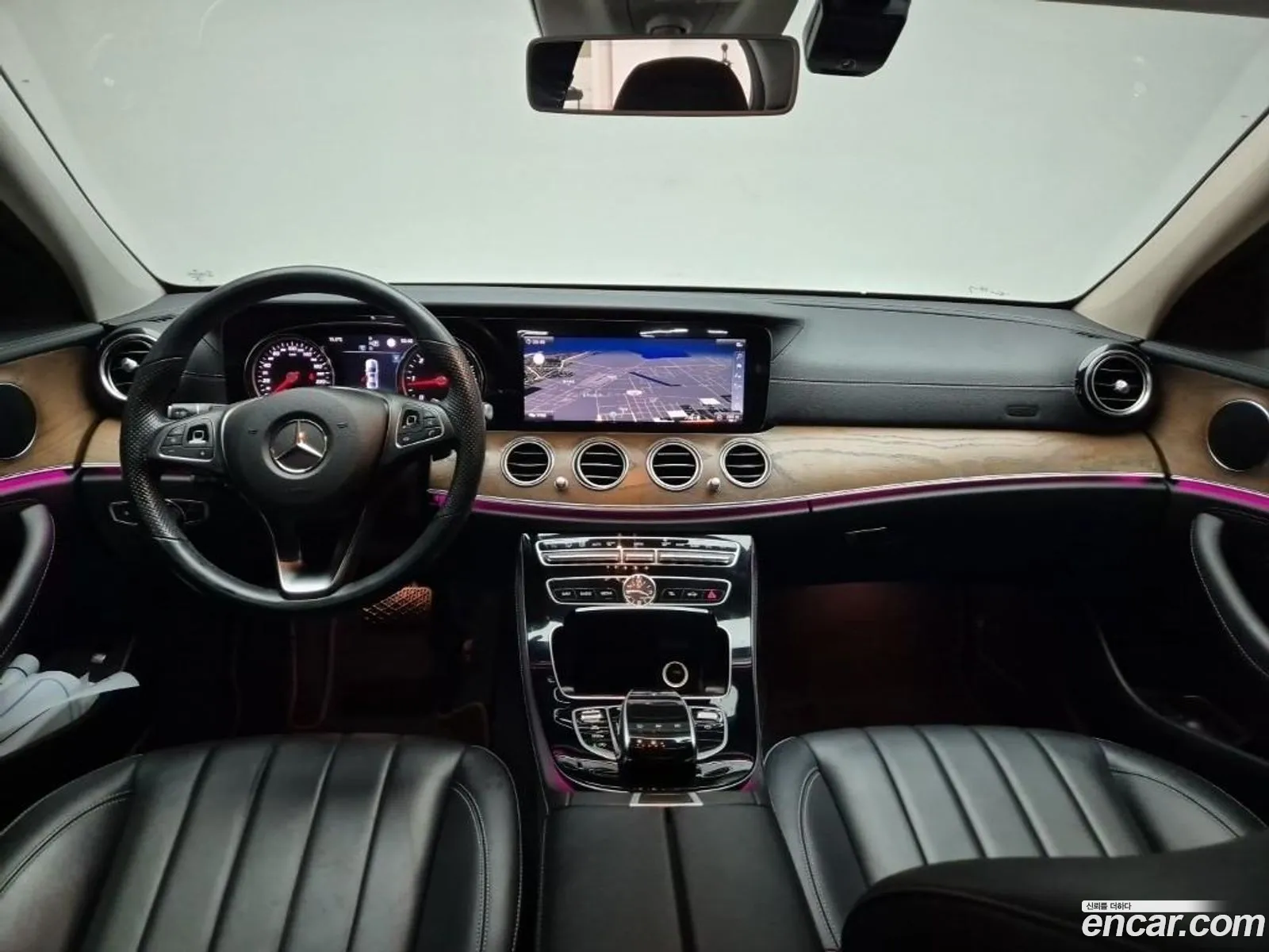 Mercedes-Benz E-Class W213 2018 — 17