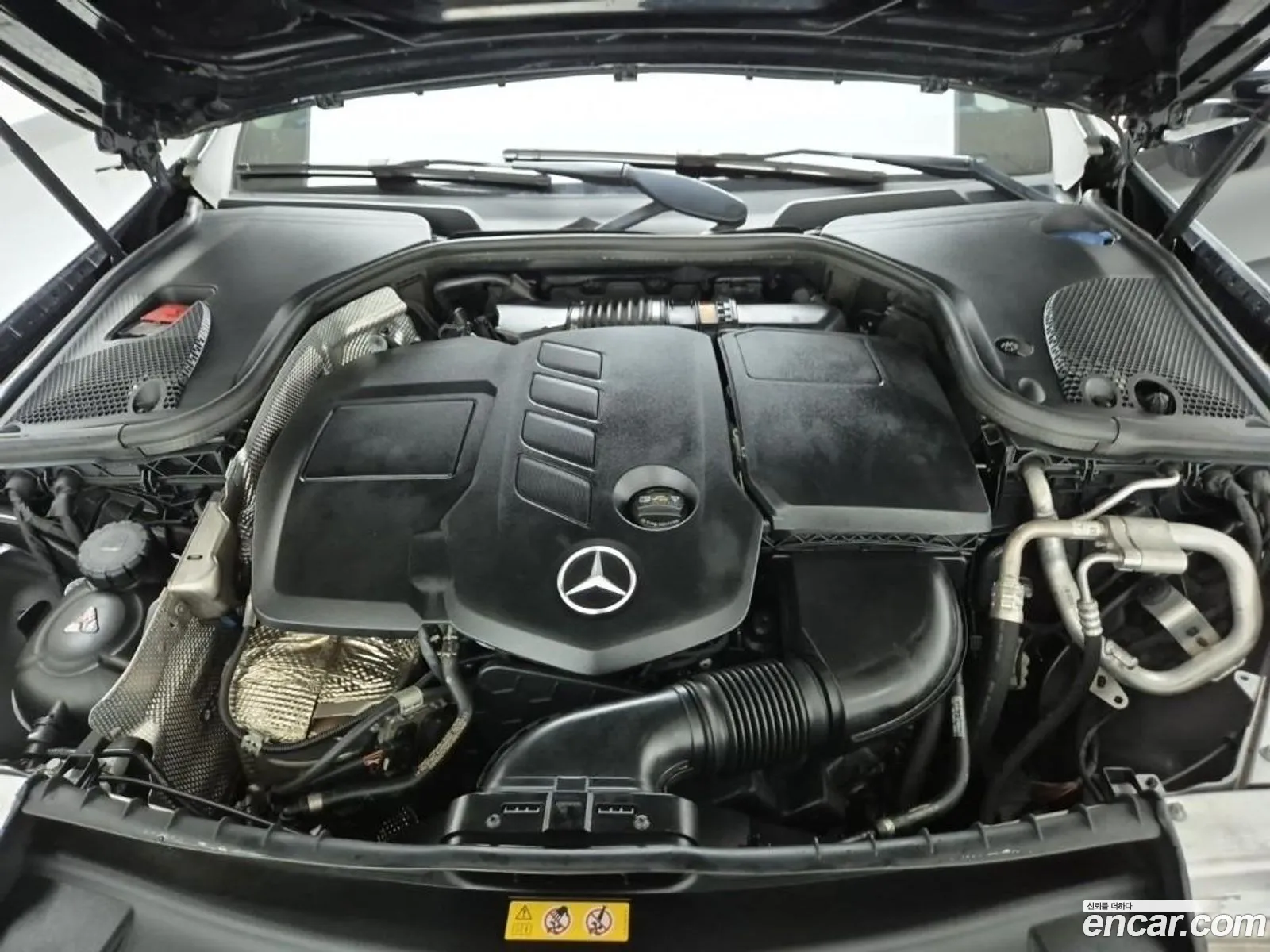 Mercedes-Benz E-Class W213 2018 — 17