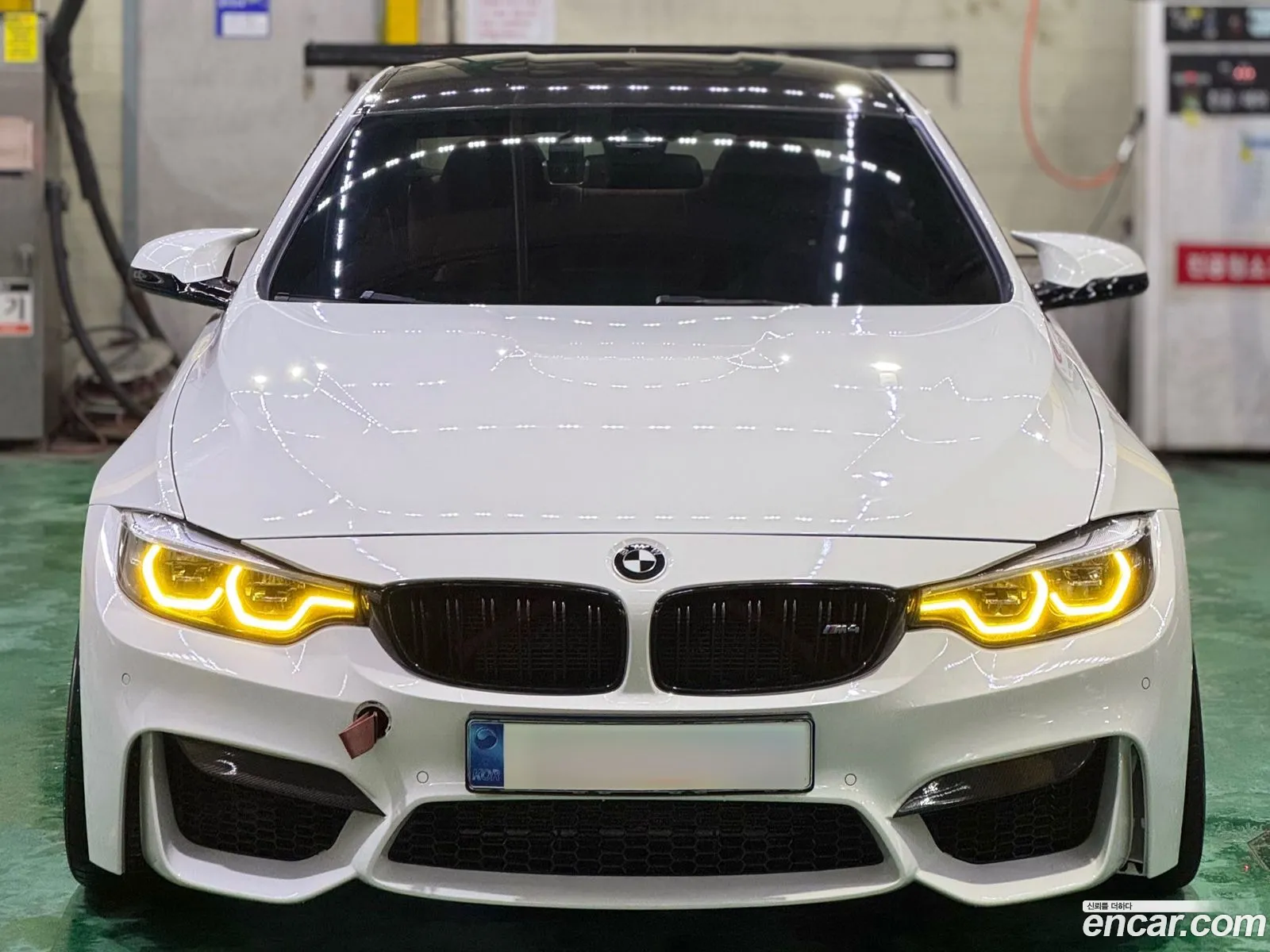BMW M4 2018 — 11