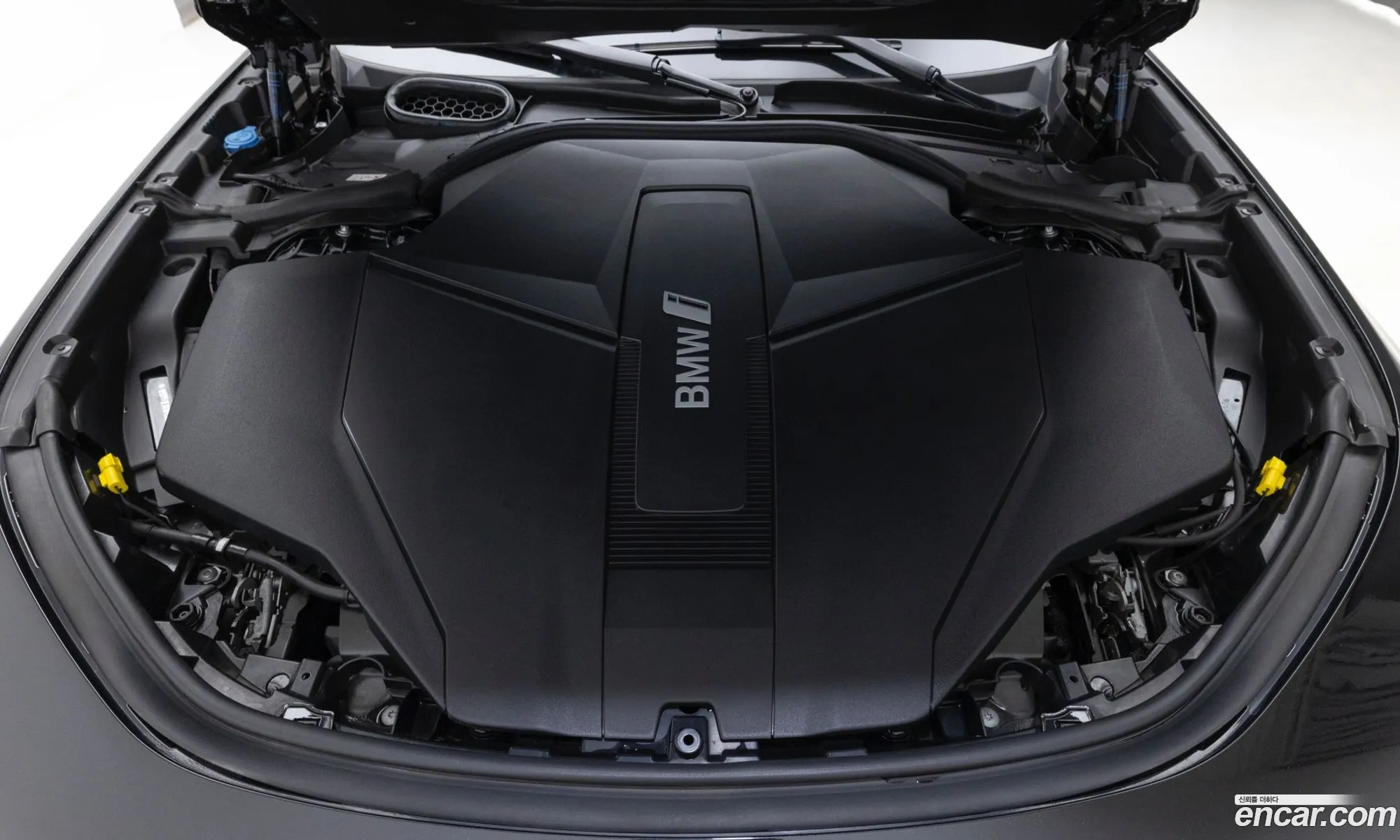 BMW i7 2023 — 7