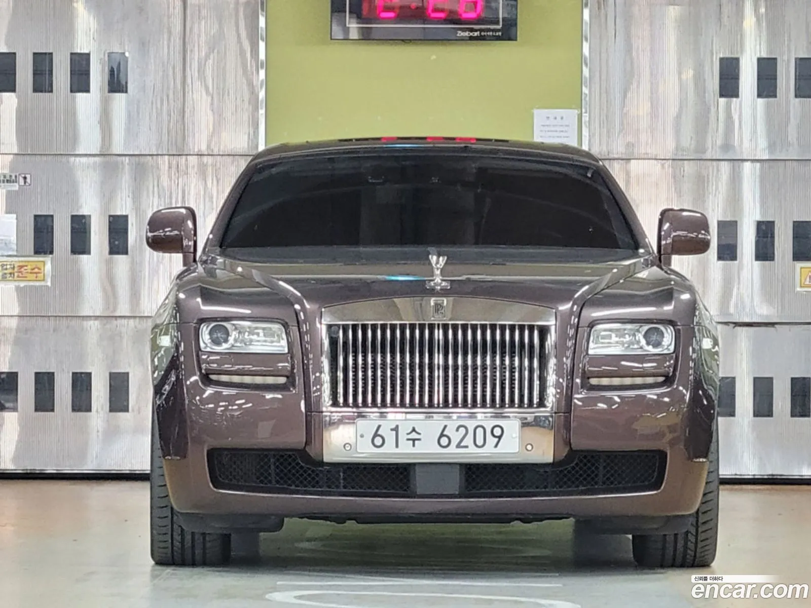 Rolls-Royce Ghost 2010 — 7