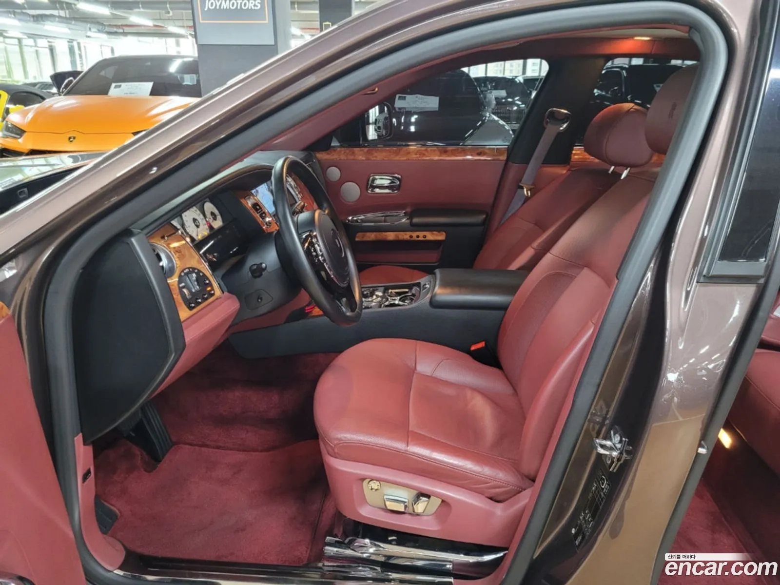 Rolls-Royce Ghost 2010 — 19