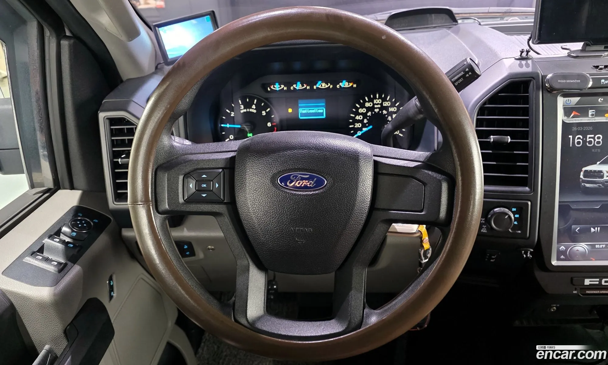Ford F-150 2016 1FTEW1EF2GKF24692 — 4
