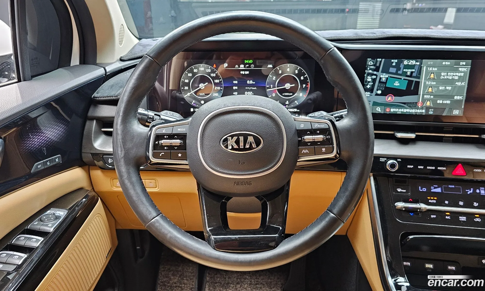Kia Carnival 2021 — 18
