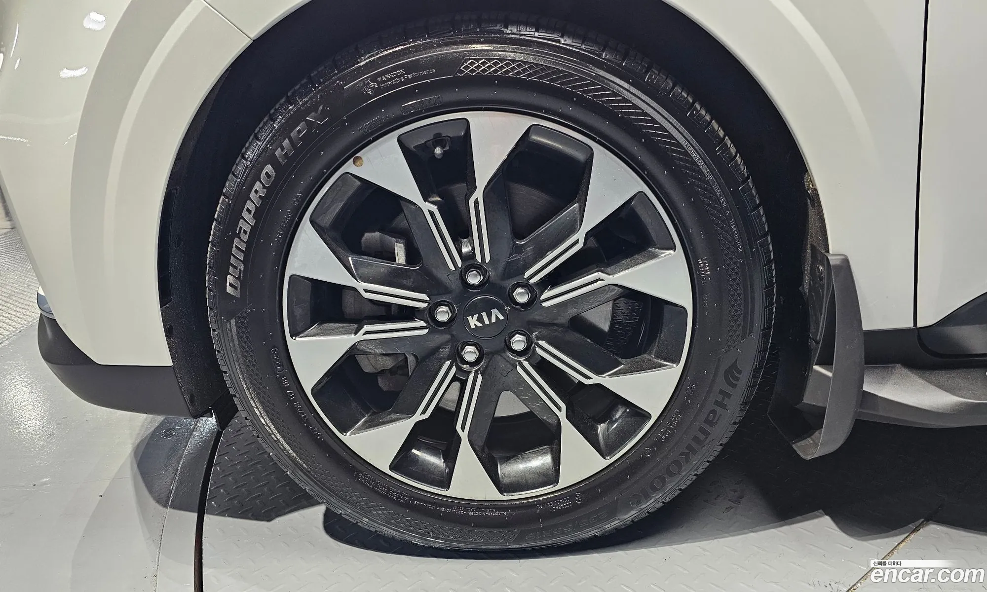 Kia Carnival 2021 — 12