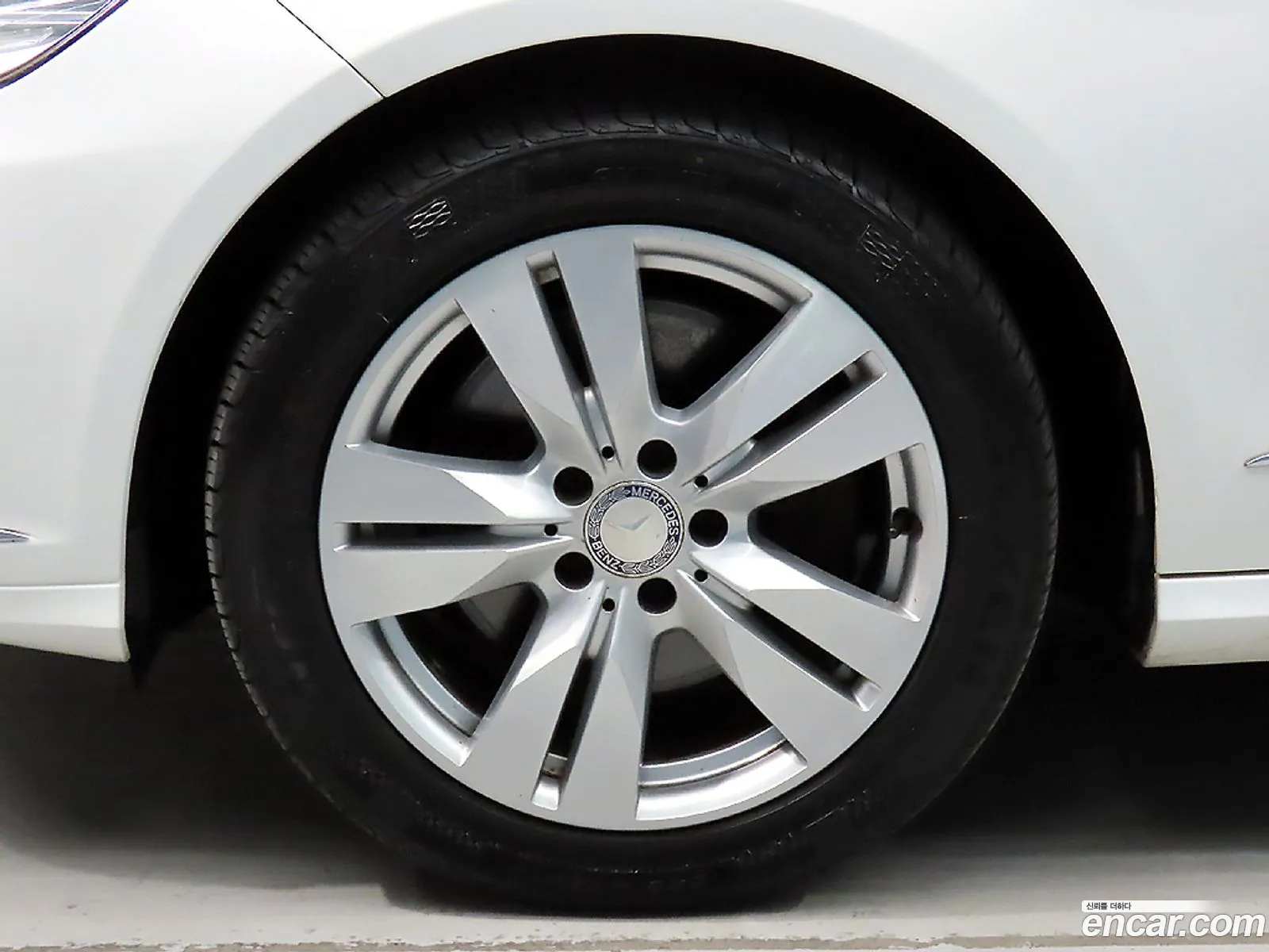 Mercedes-Benz E-Class W212 2013 — 2