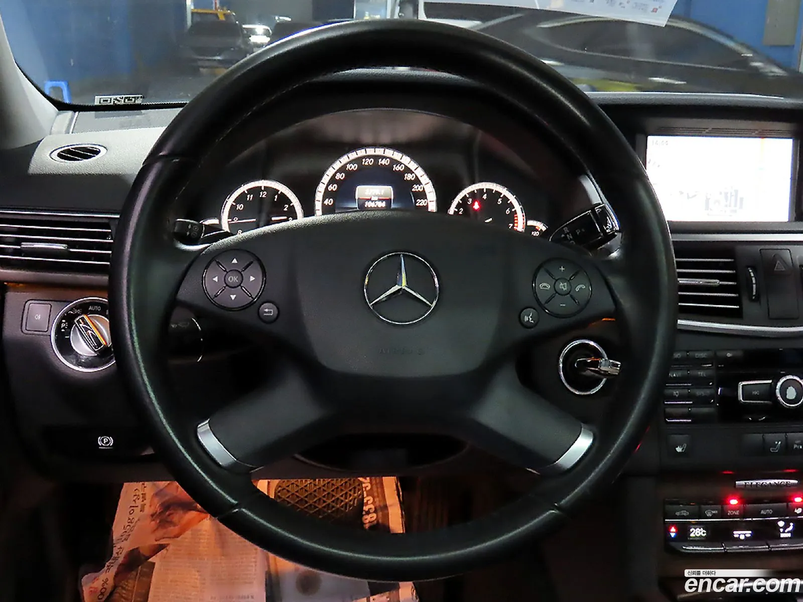 Mercedes-Benz E-Class W212 2013 — 15