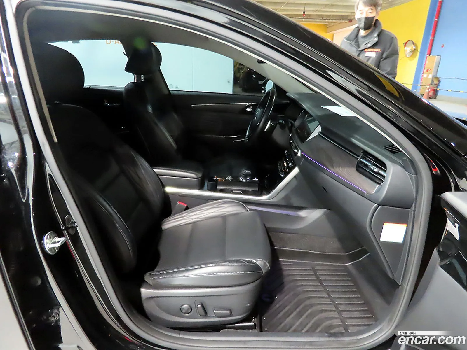 Kia K7 Premier Hybrid 2020 — 10