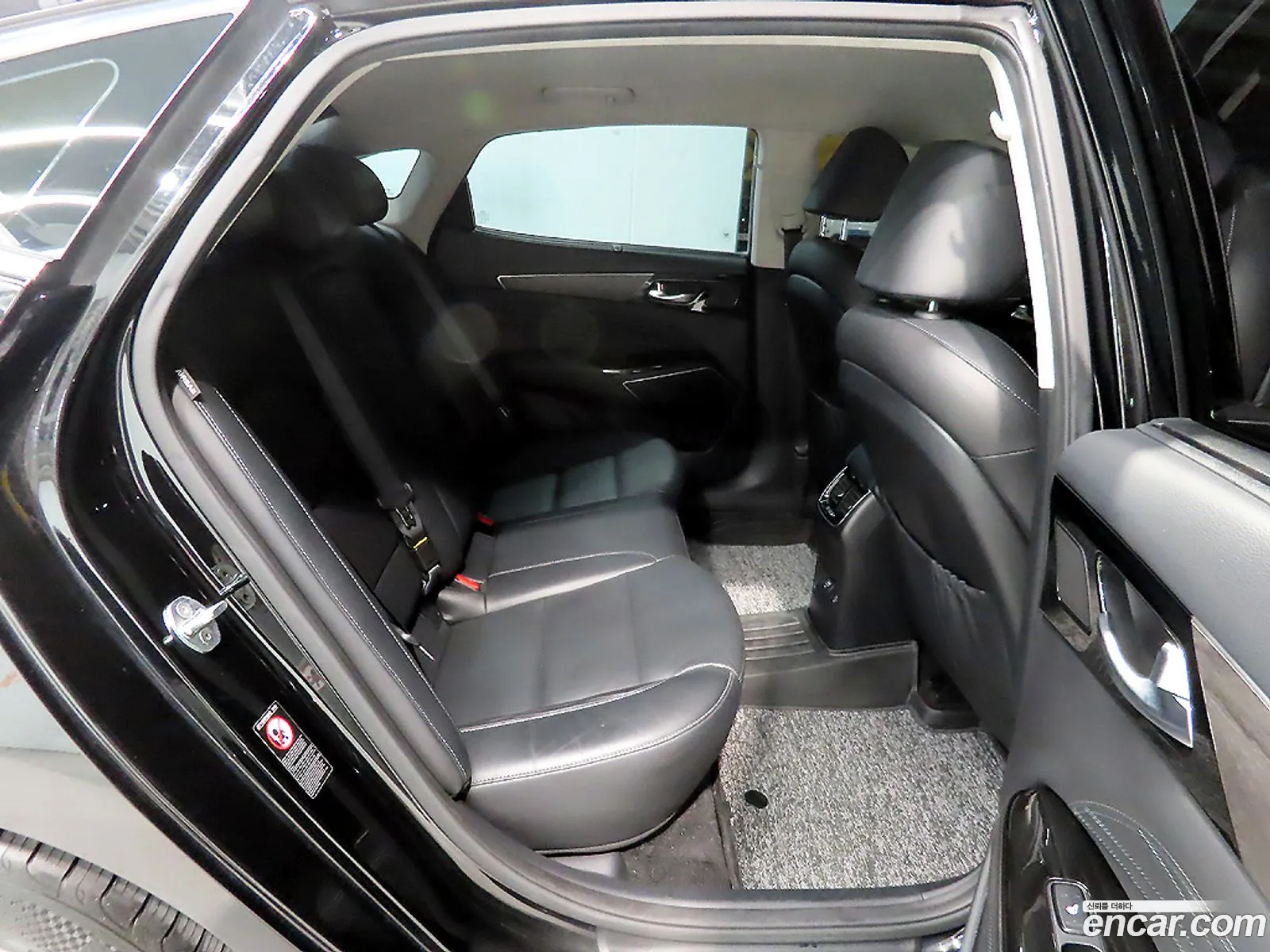 Kia K7 Premier Hybrid 2020 — 15
