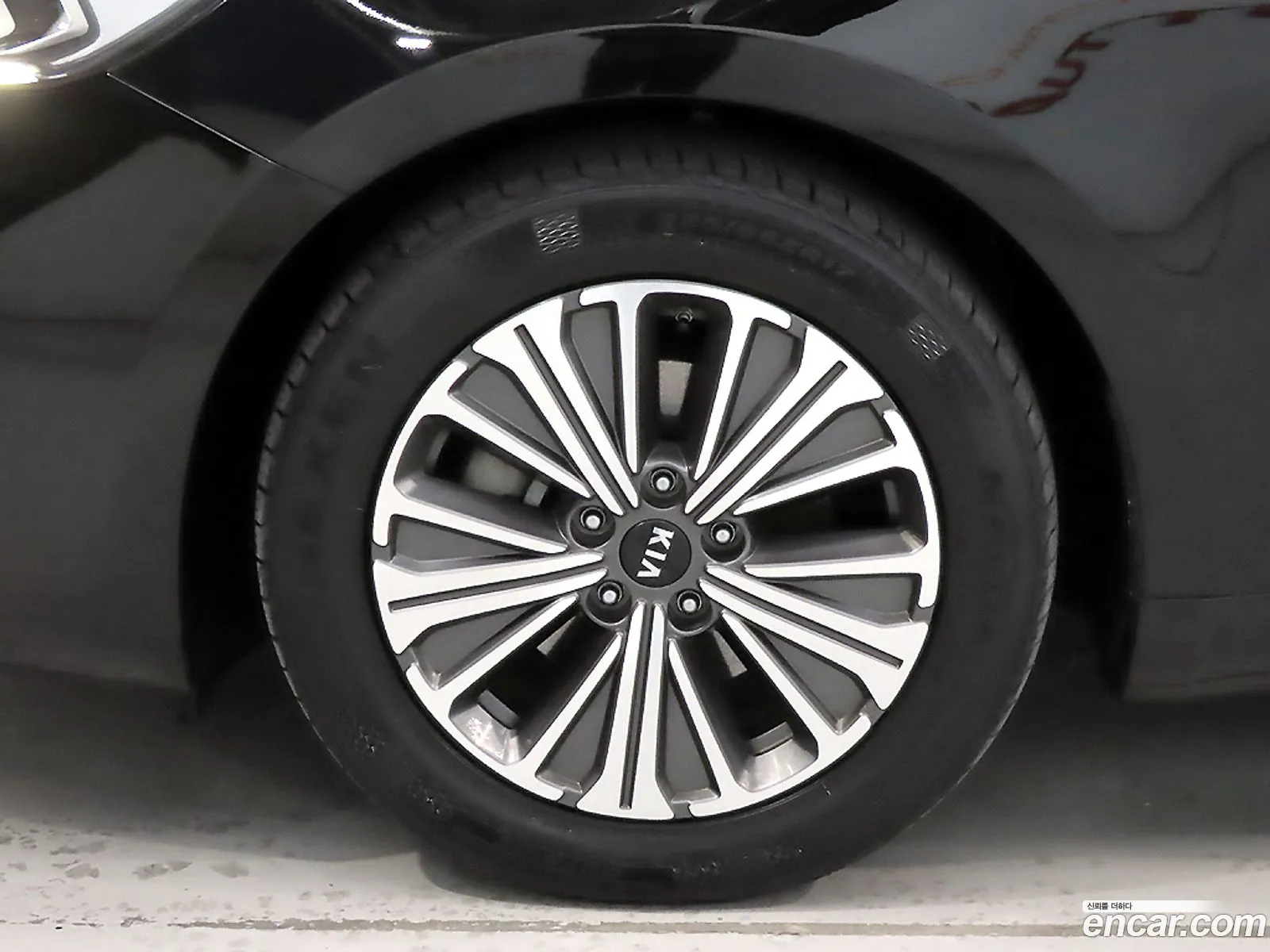 Kia K7 Premier Hybrid 2020 — 14