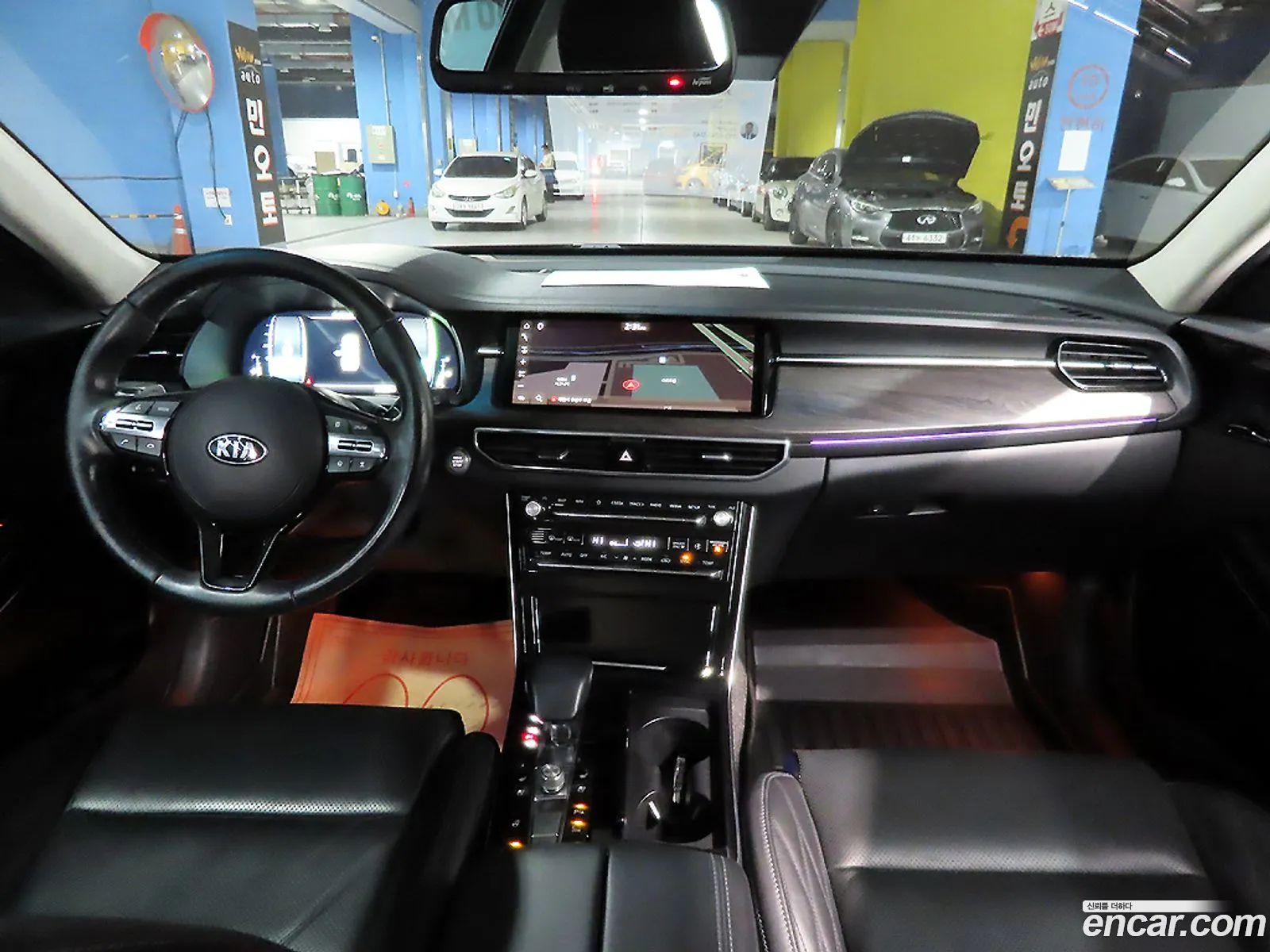 Kia K7 Premier Hybrid 2020 — 17