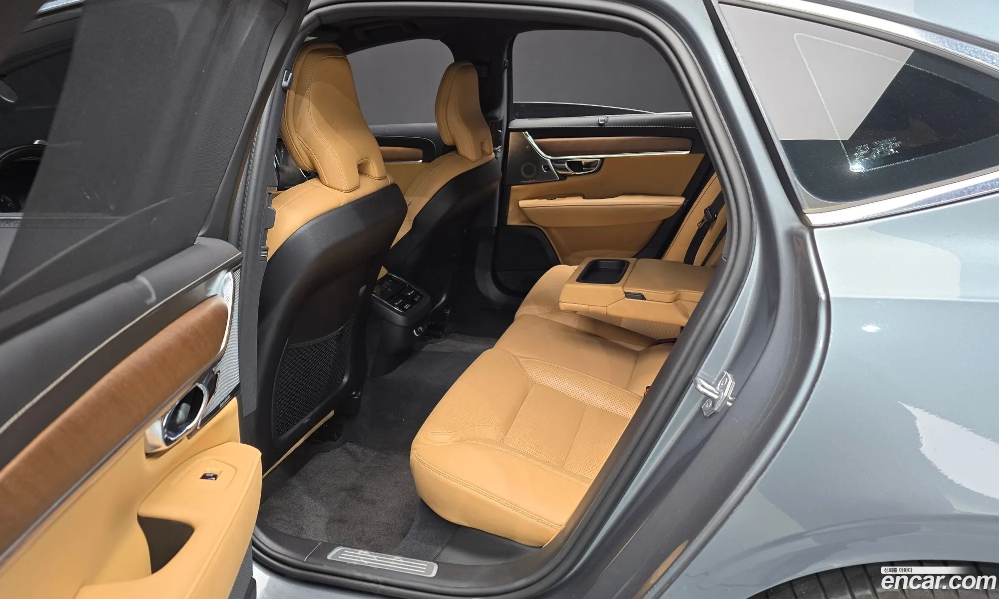 Volvo S90 2019 — 18