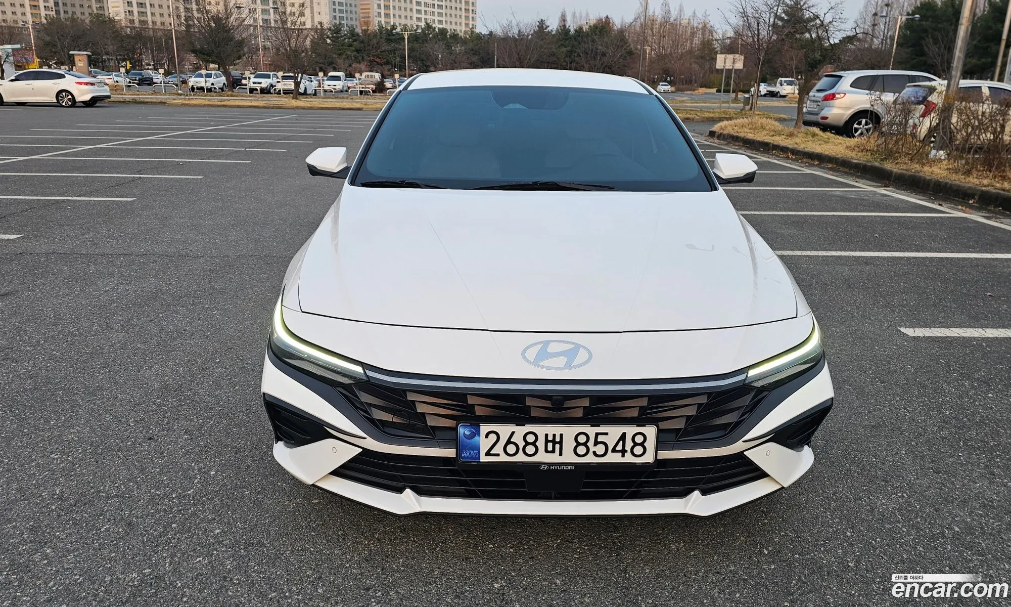 Hyundai Elantra 2023 — 2