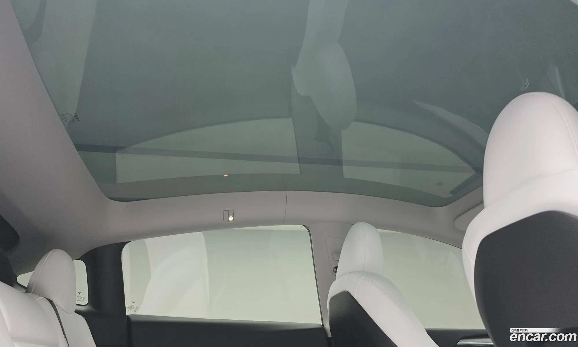 Tesla Model Y 2025 — 20
