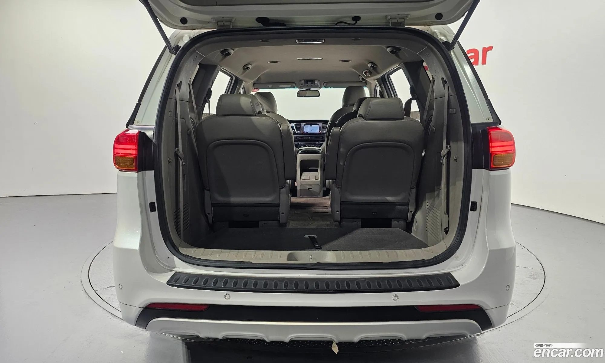 Kia Carnival 2015 — 3