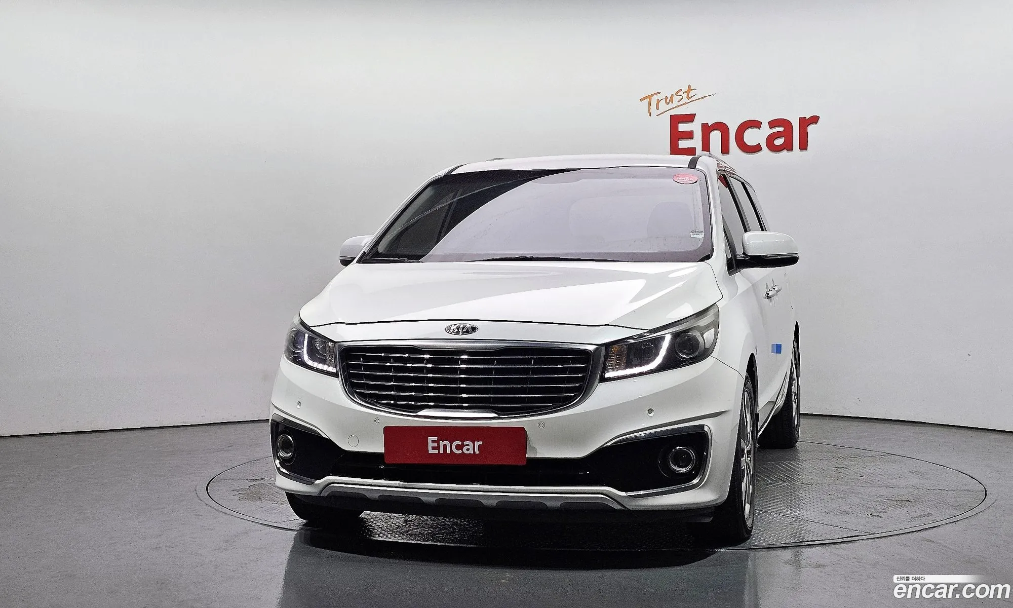 Kia Carnival 2015 — 10