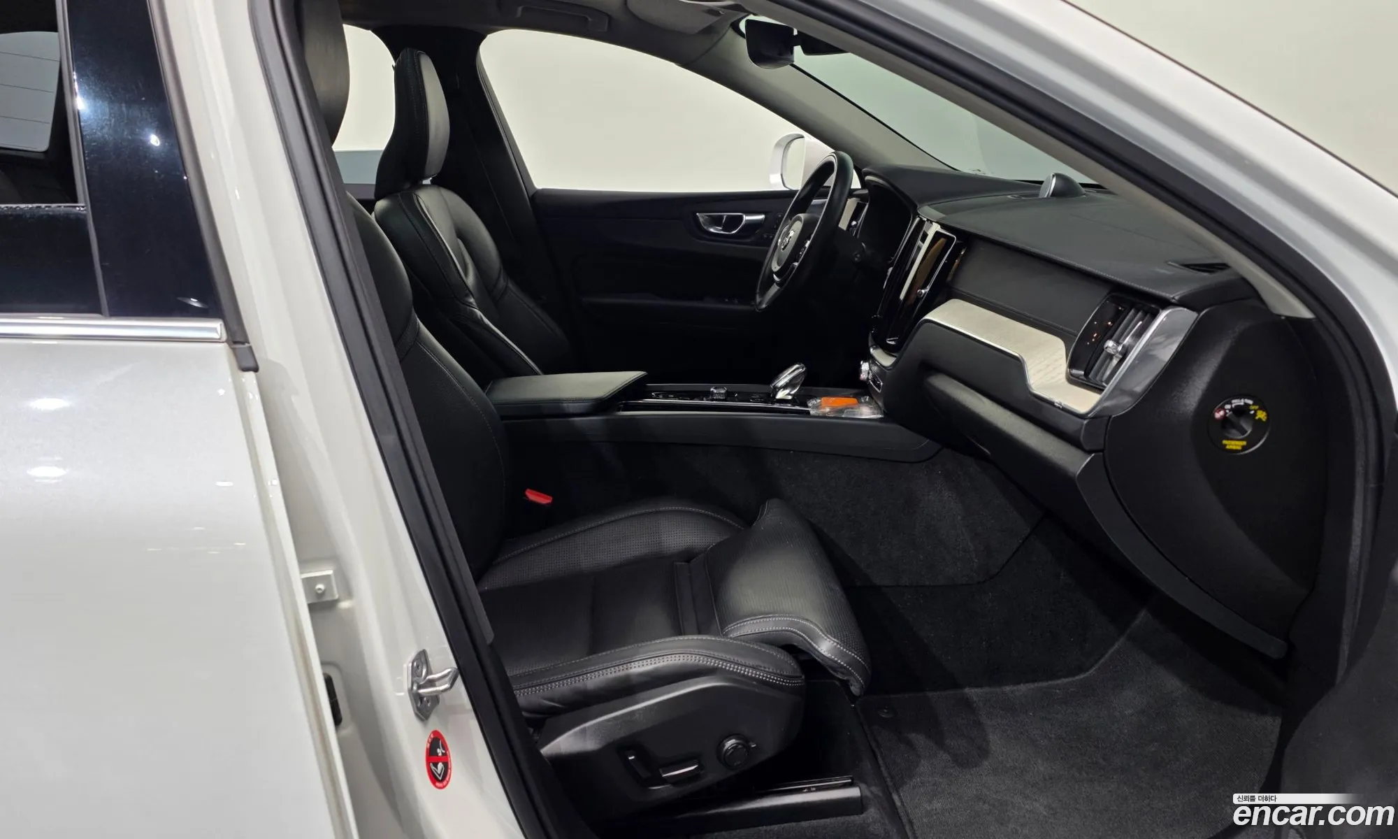 Volvo XC60 2021 — 19