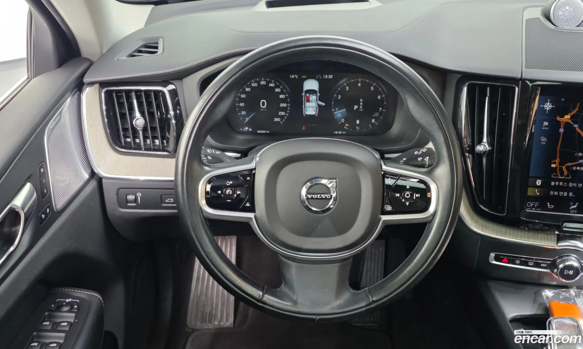 Volvo XC60 2021 — 10