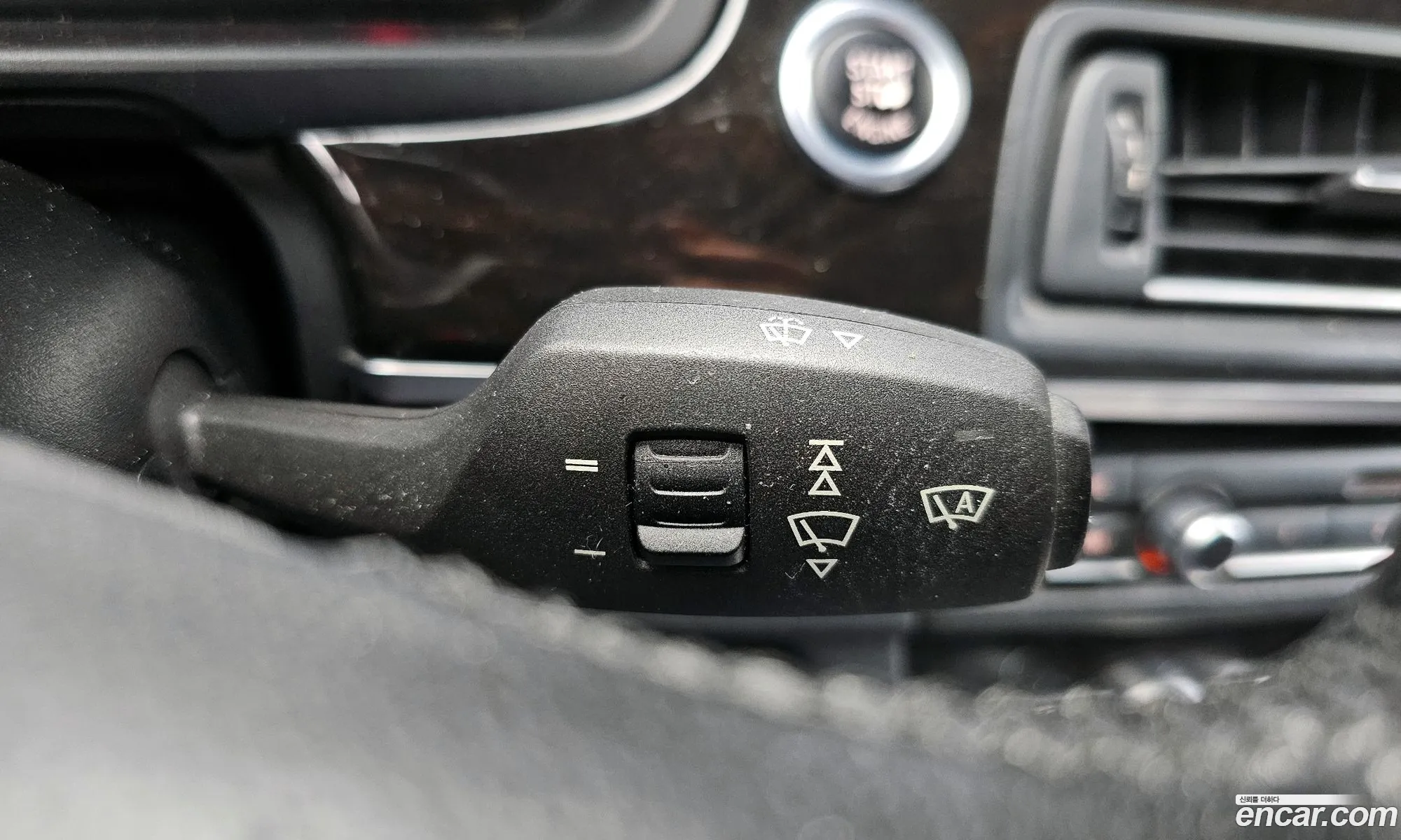 BMW 5 Series 2011 — 18
