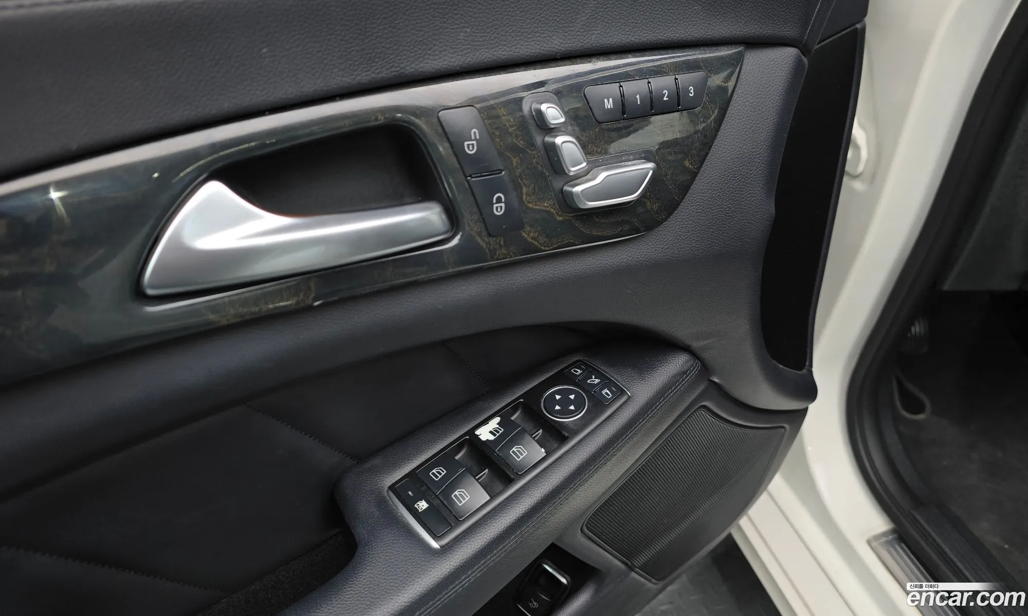 Mercedes-Benz CLS-Class W218 2016 — 18