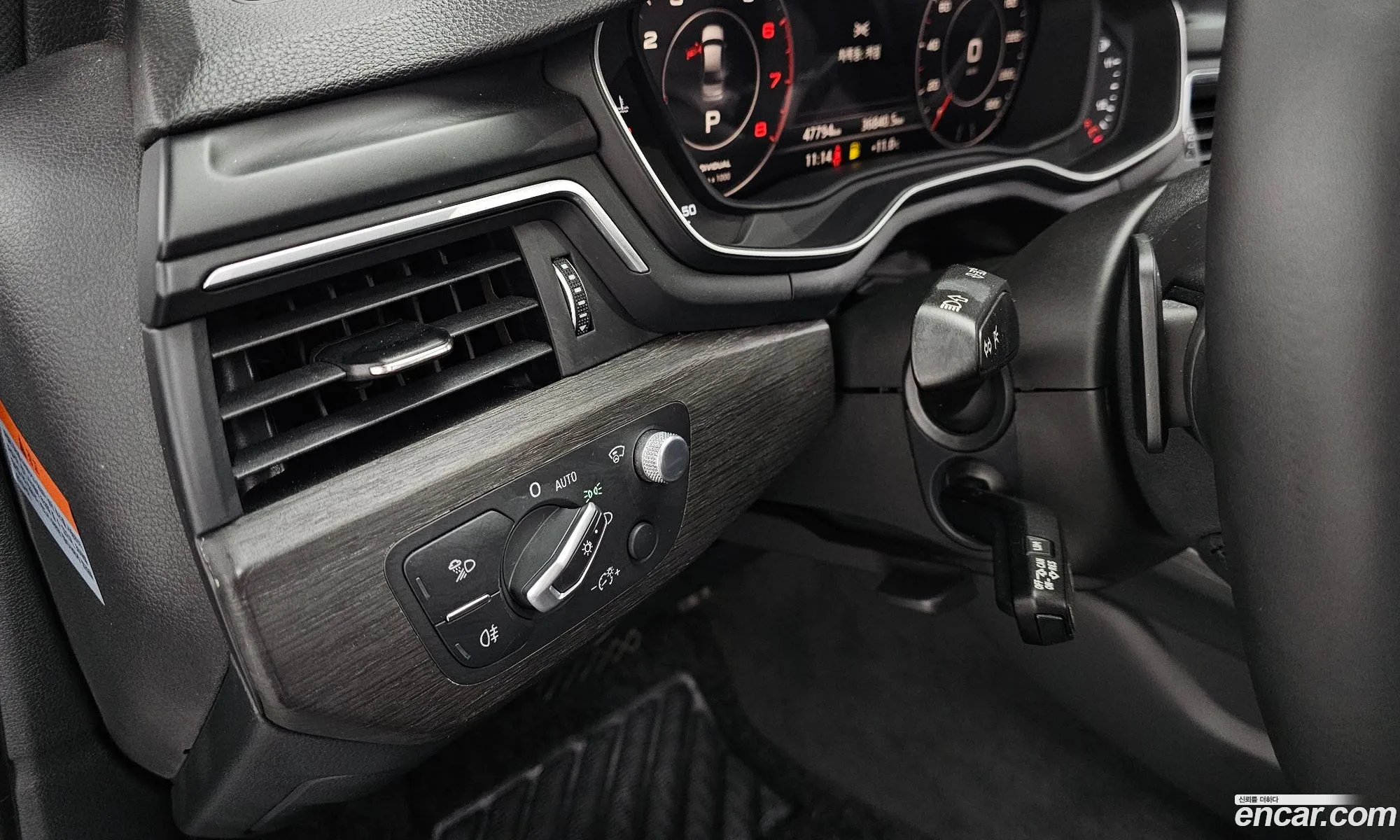 Audi A4 2019 WAUZZZF4XKN022411 — 19