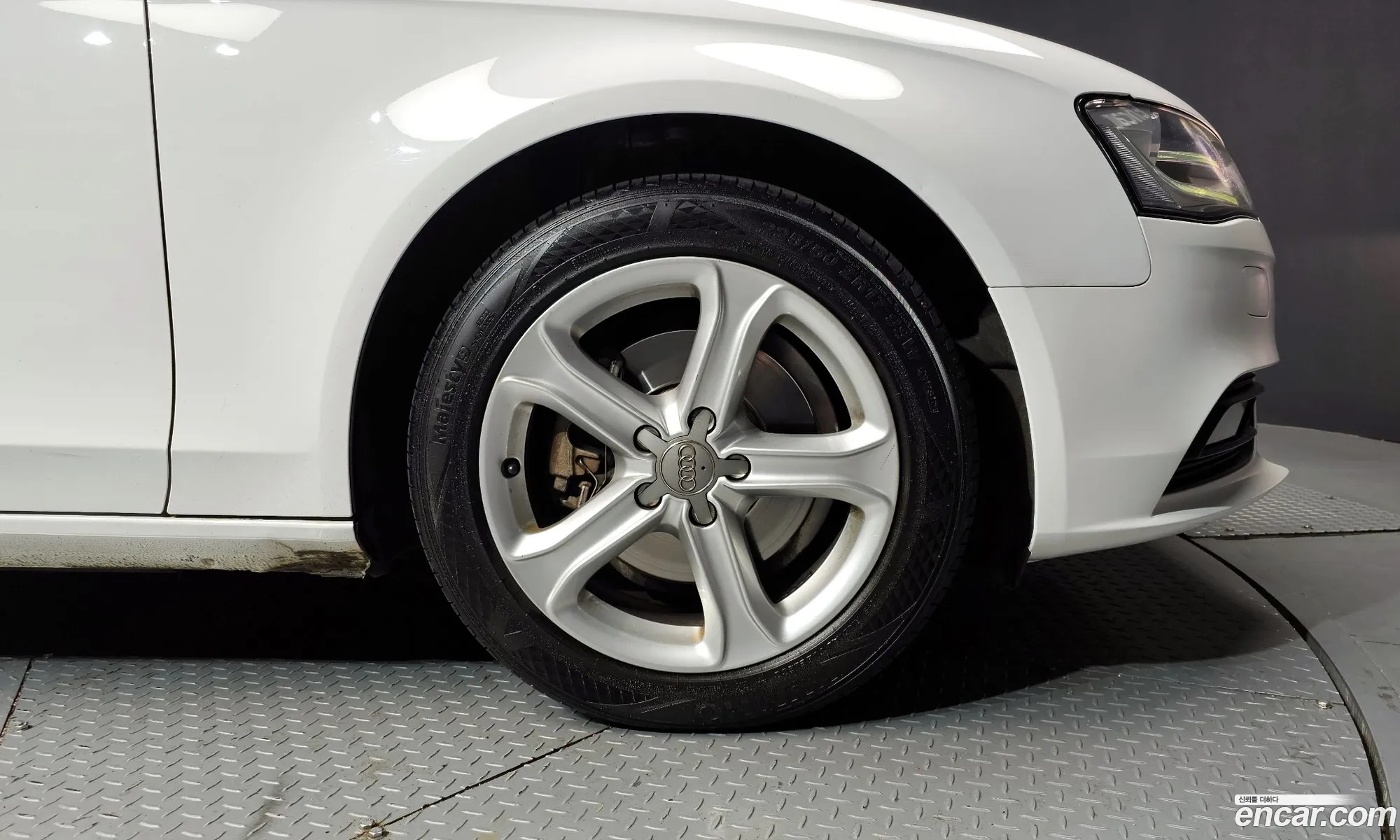 Audi A4 2015 WAUZZZ8K9FN030680 — 8