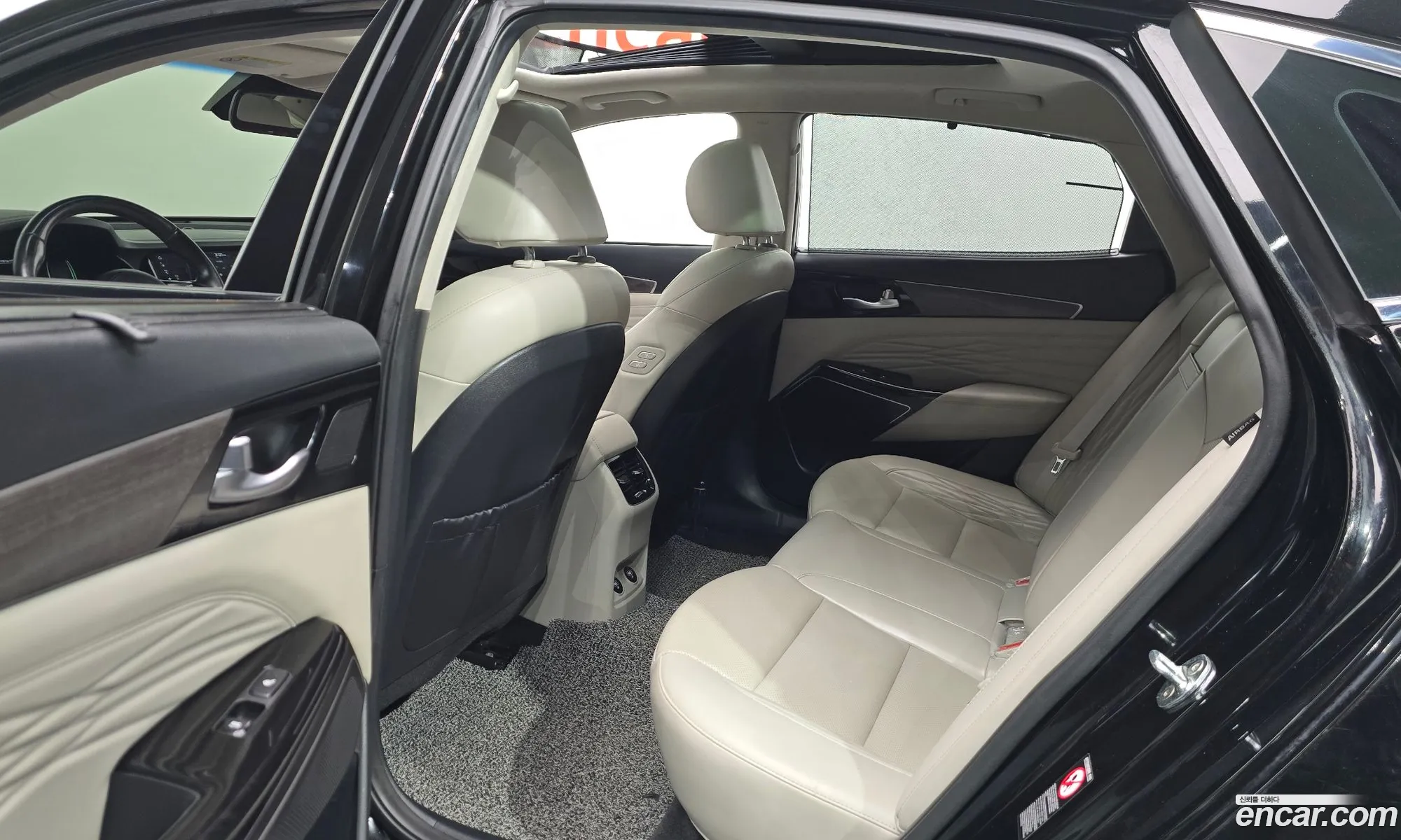Kia K7 Premier Hybrid 2019 — 4