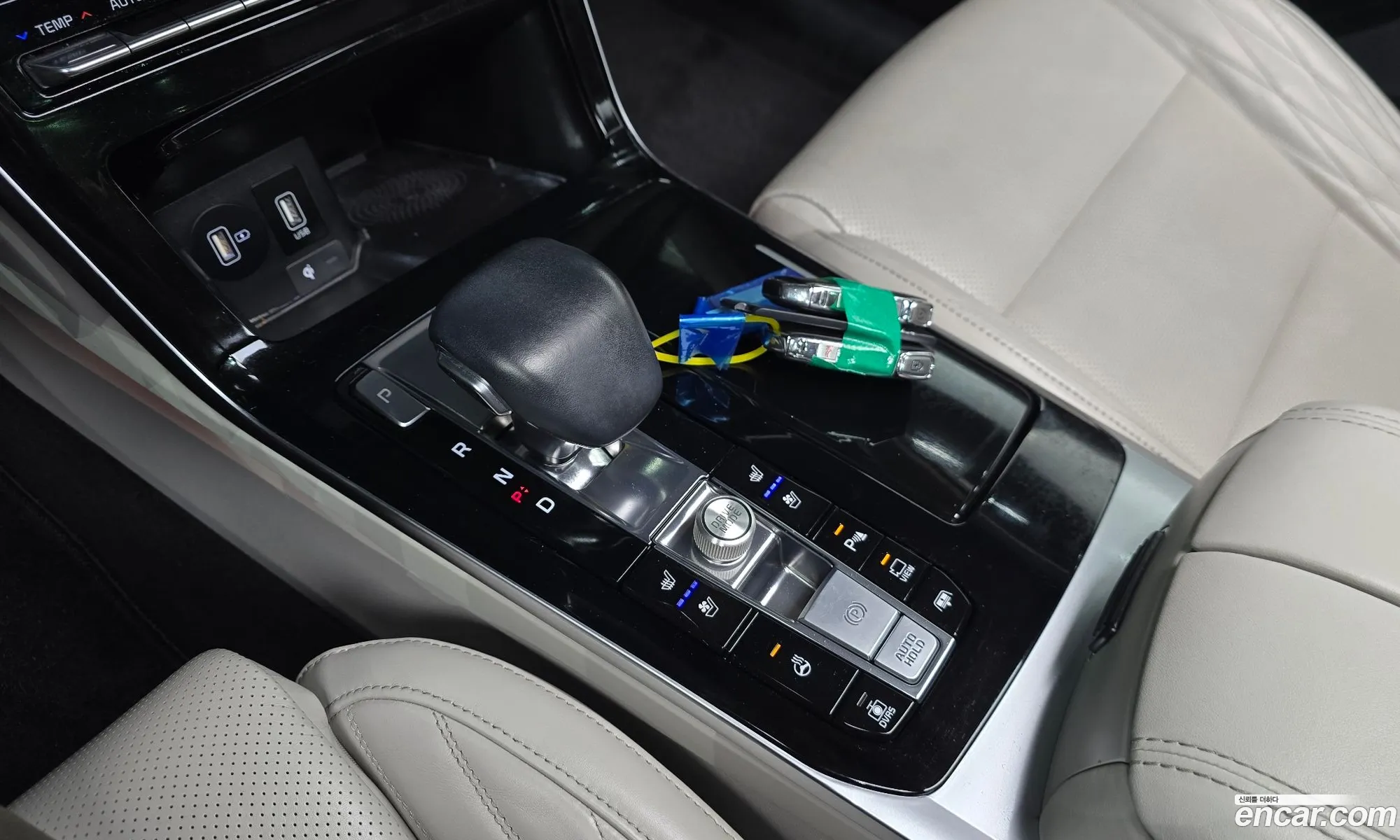 Kia K7 Premier Hybrid 2019 — 19