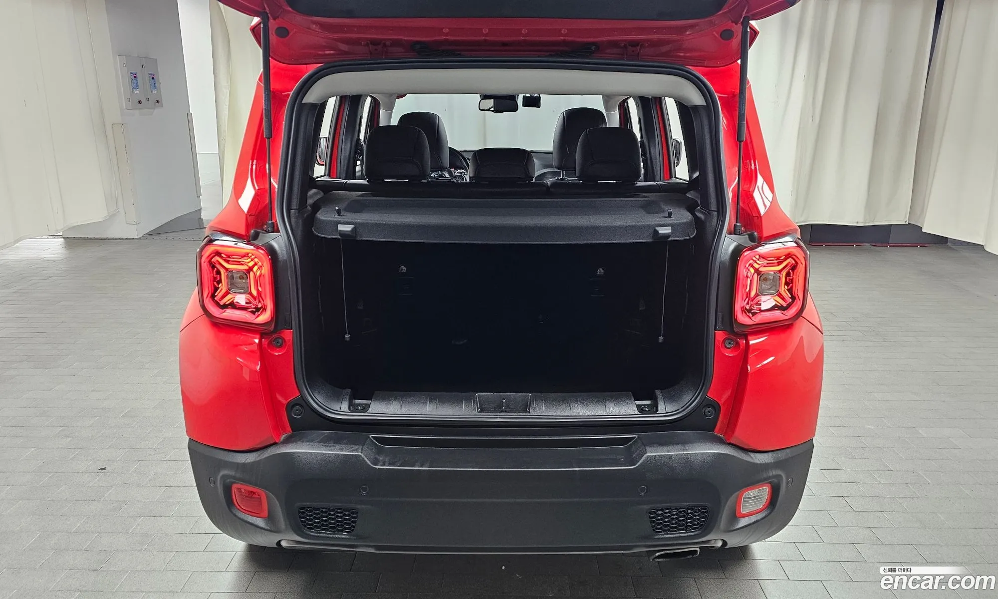 Jeep Renegade 2021 1C4NJCDB9MPM31059 — 5