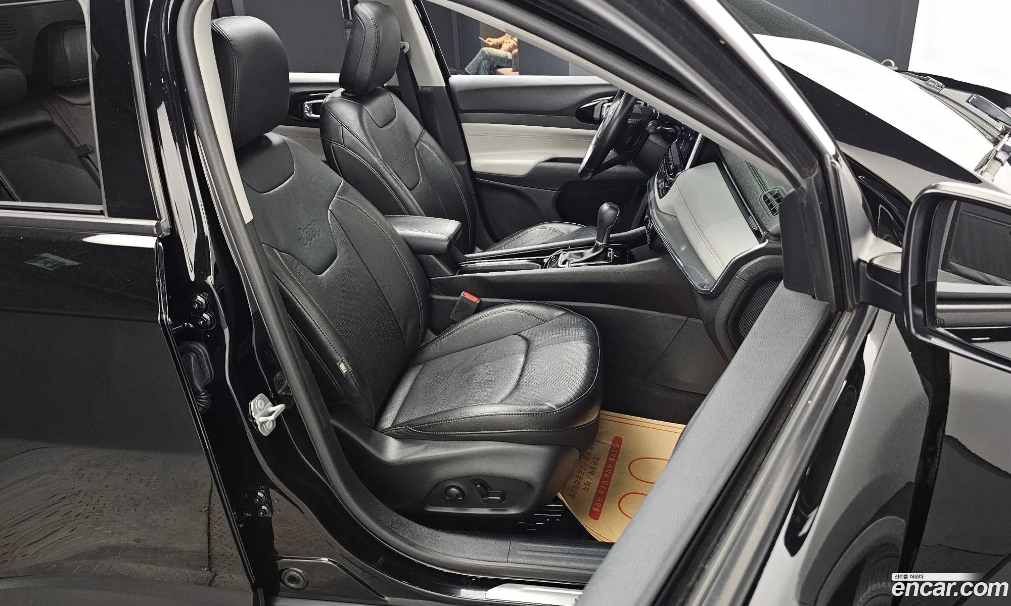 Jeep Compass 2022 3C4NJDCB0NT179075 — 17