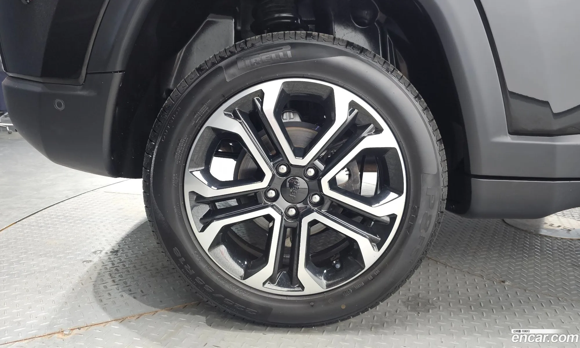 Jeep Compass 2022 3C4NJDCB0NT179075 — 12