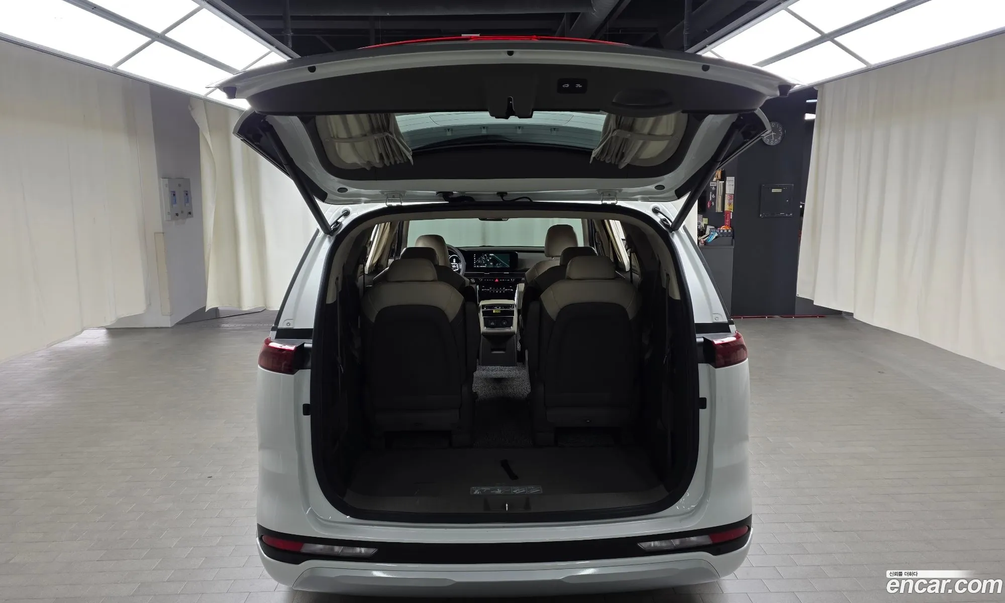 Kia Carnival 2023 — 6