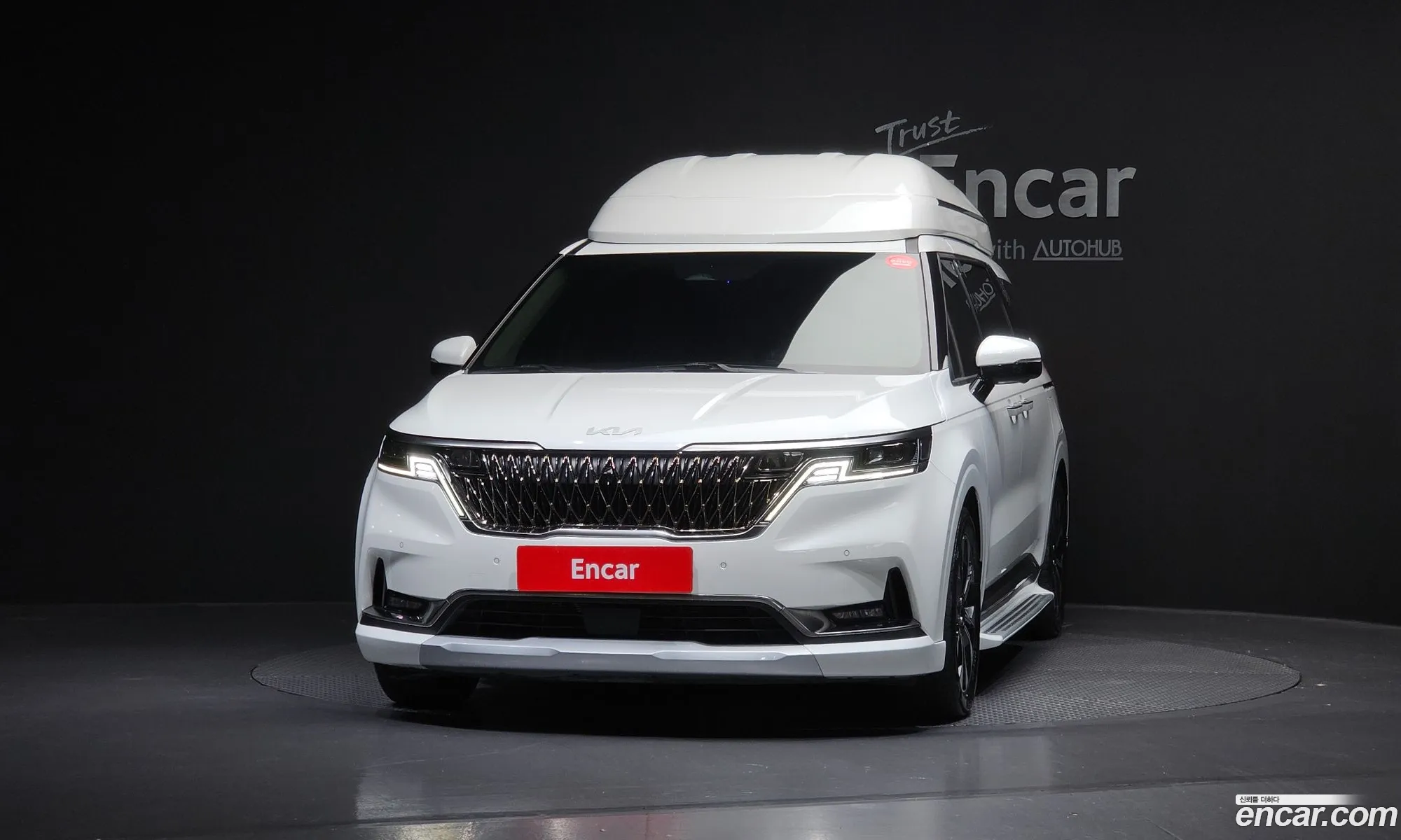 Kia Carnival 2023 — 17