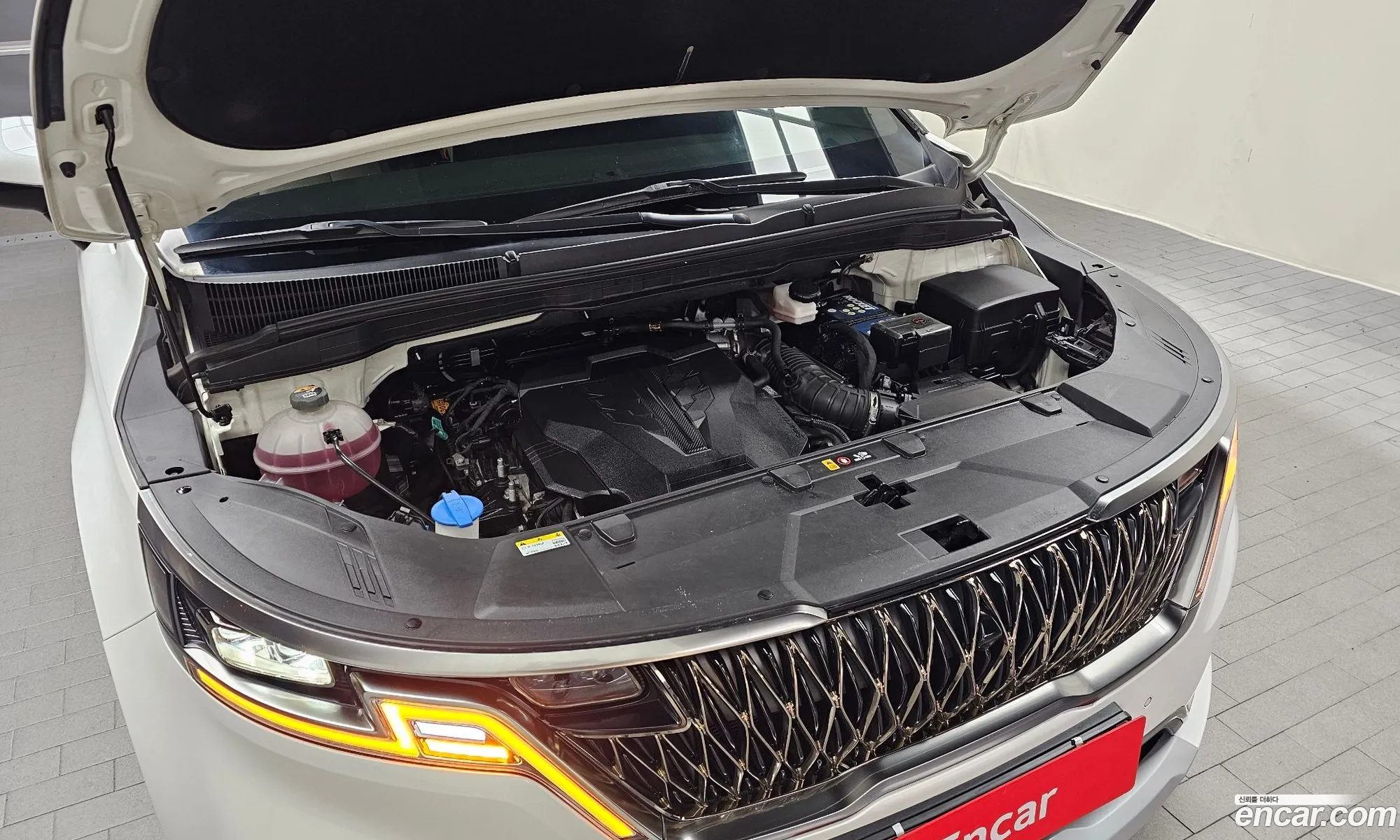 Kia Carnival 2023 — 10