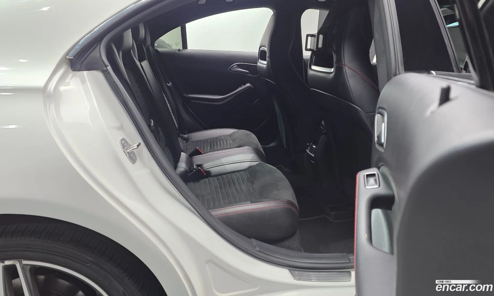 Mercedes-Benz CLA-Class C117 2018 — 14