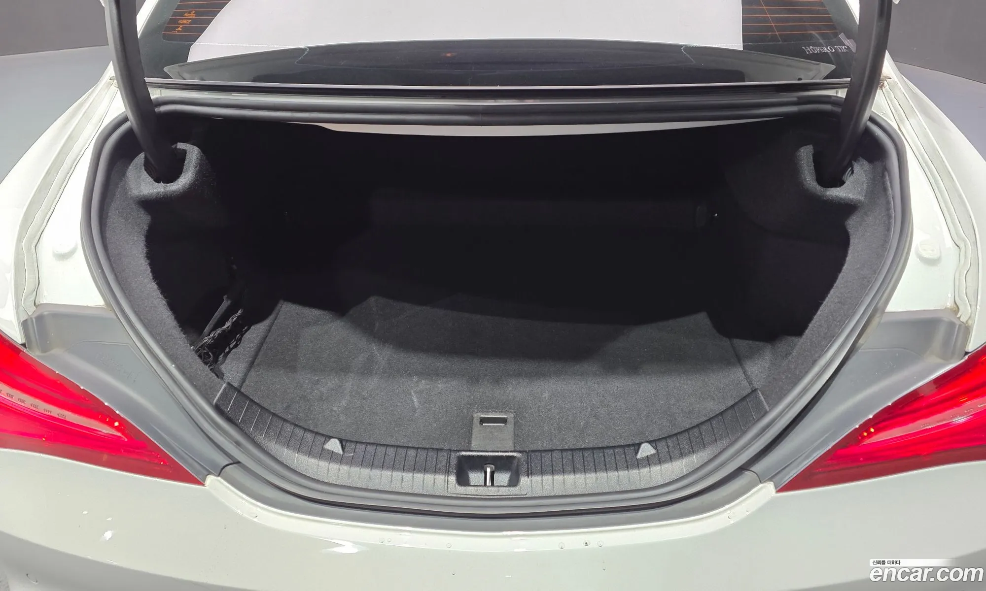Mercedes-Benz CLA-Class C117 2018 — 12