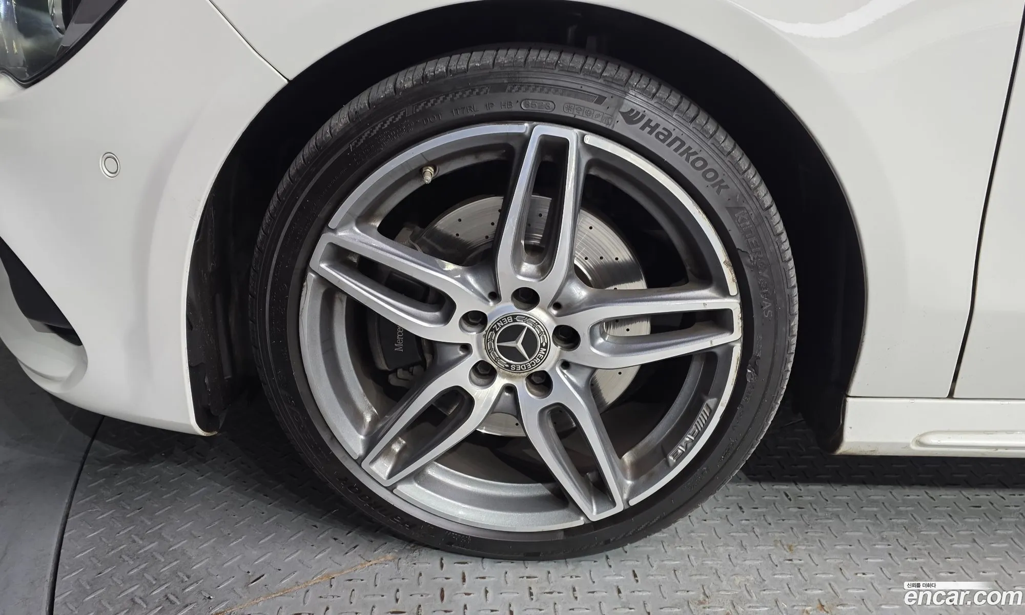 Mercedes-Benz CLA-Class C117 2018 — 15
