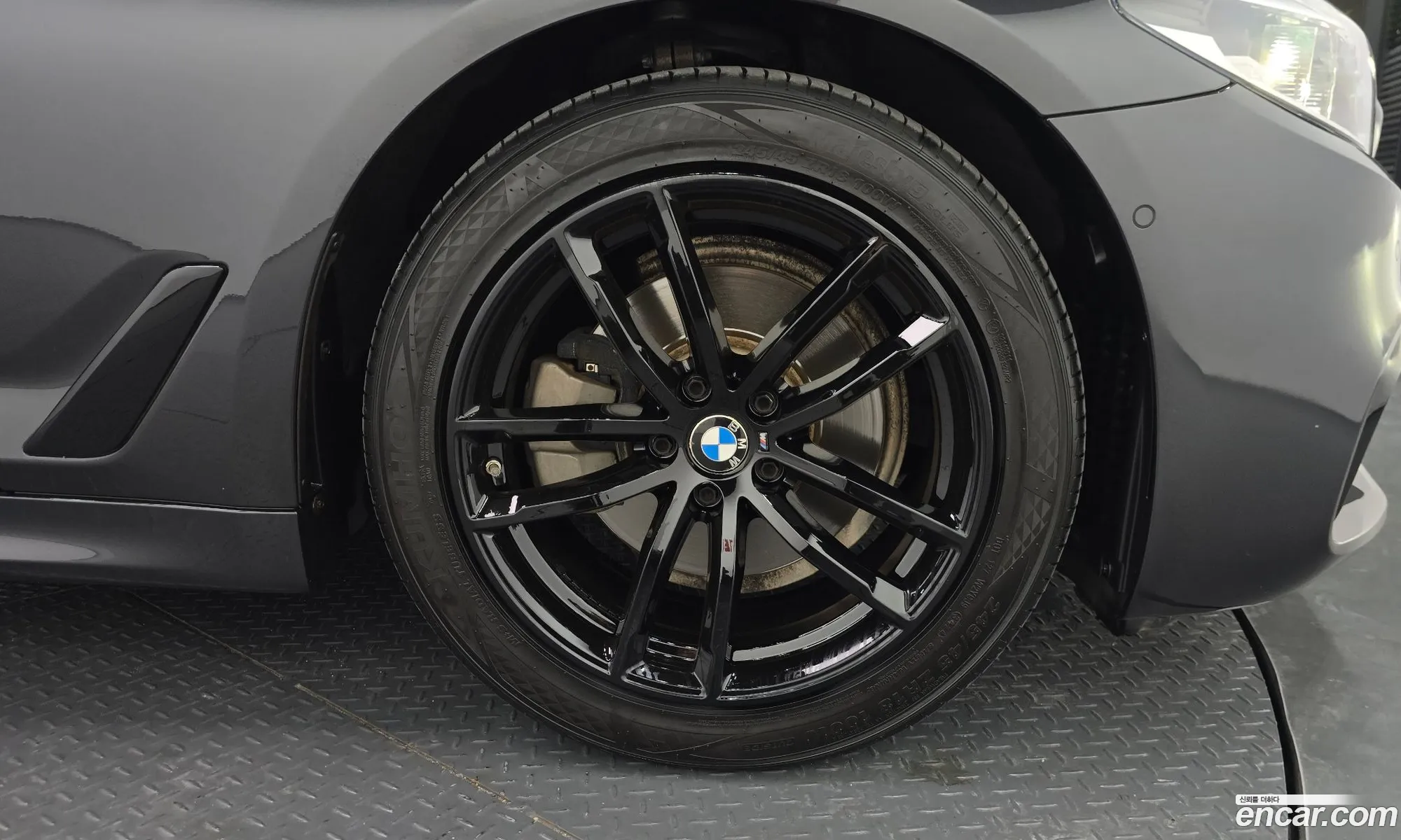 BMW 5 Series 2017 — 3