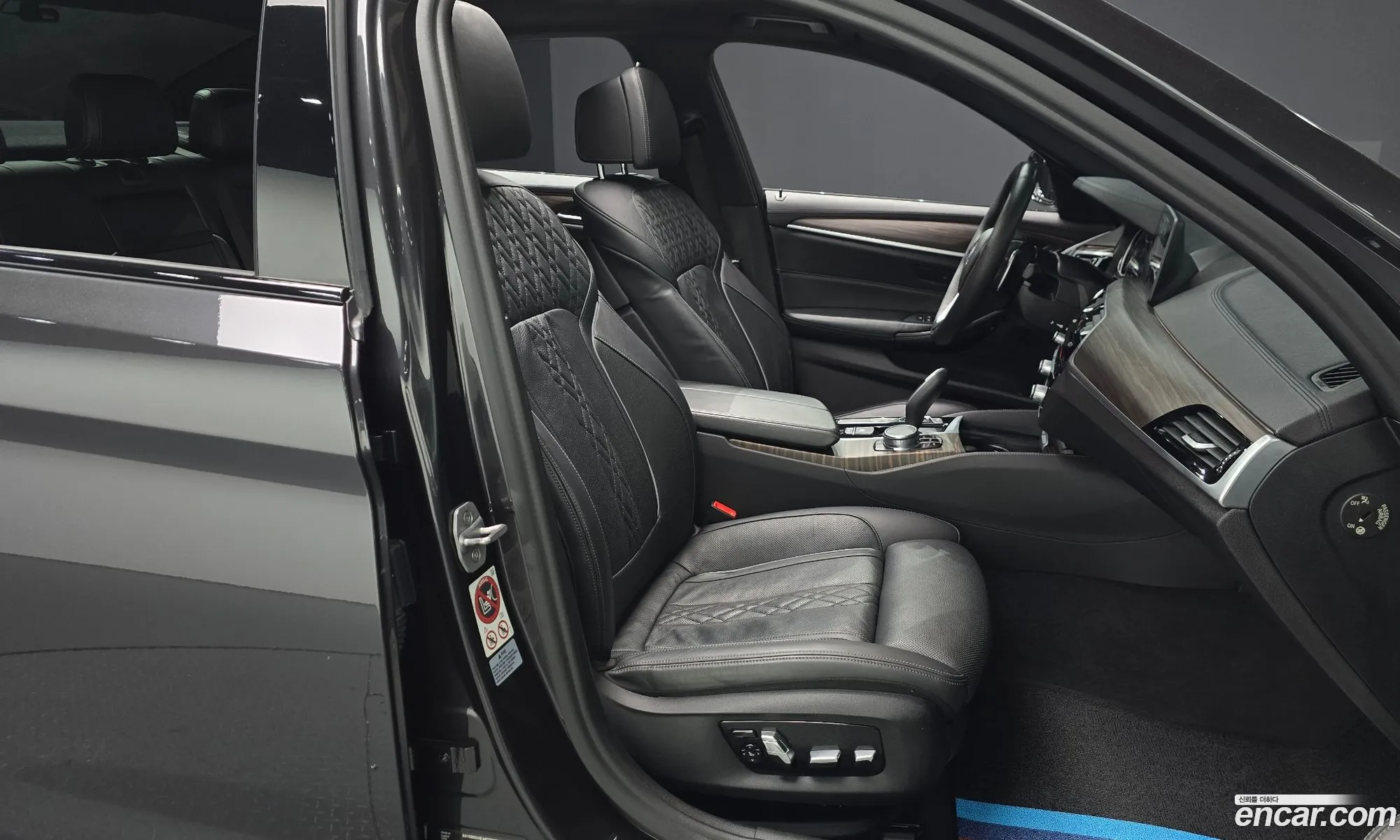 BMW 5 Series 2017 — 16