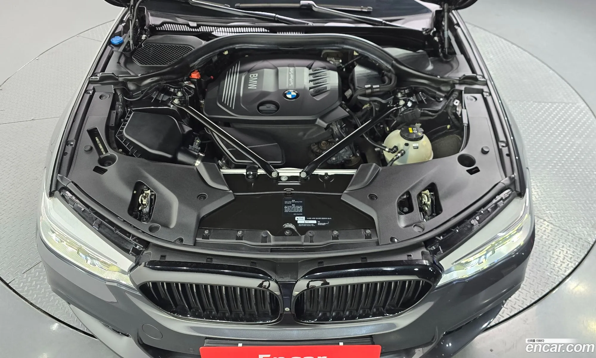 BMW 5 Series 2017 — 12